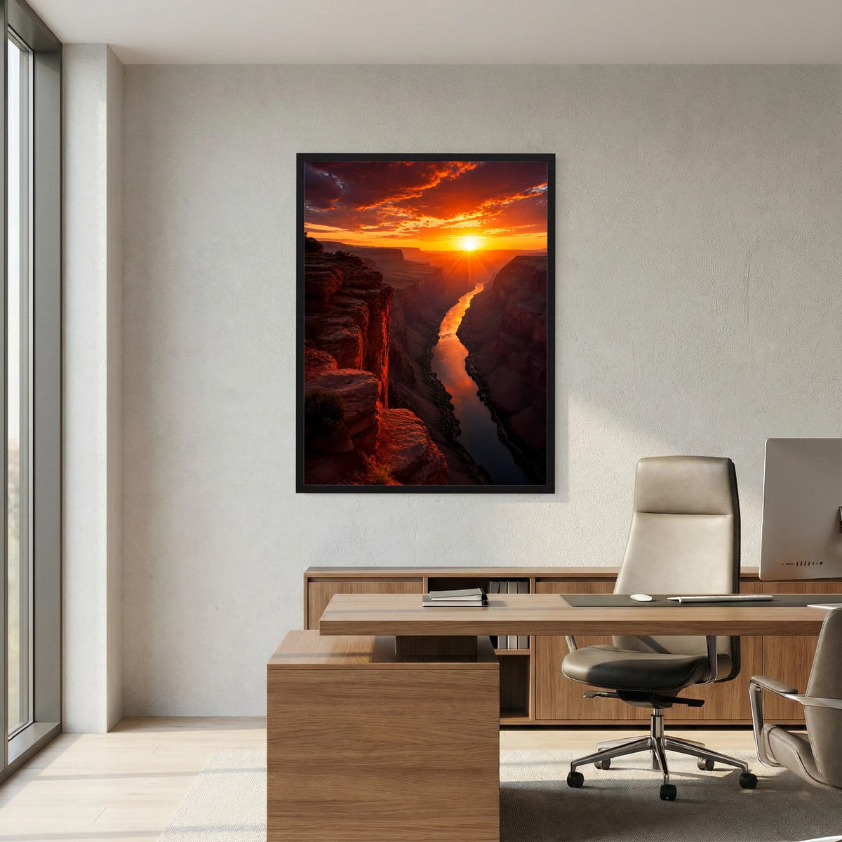 Gerahmtes Poster mit Canyonfluss und Sonnenuntergang, schwarze Einfassung