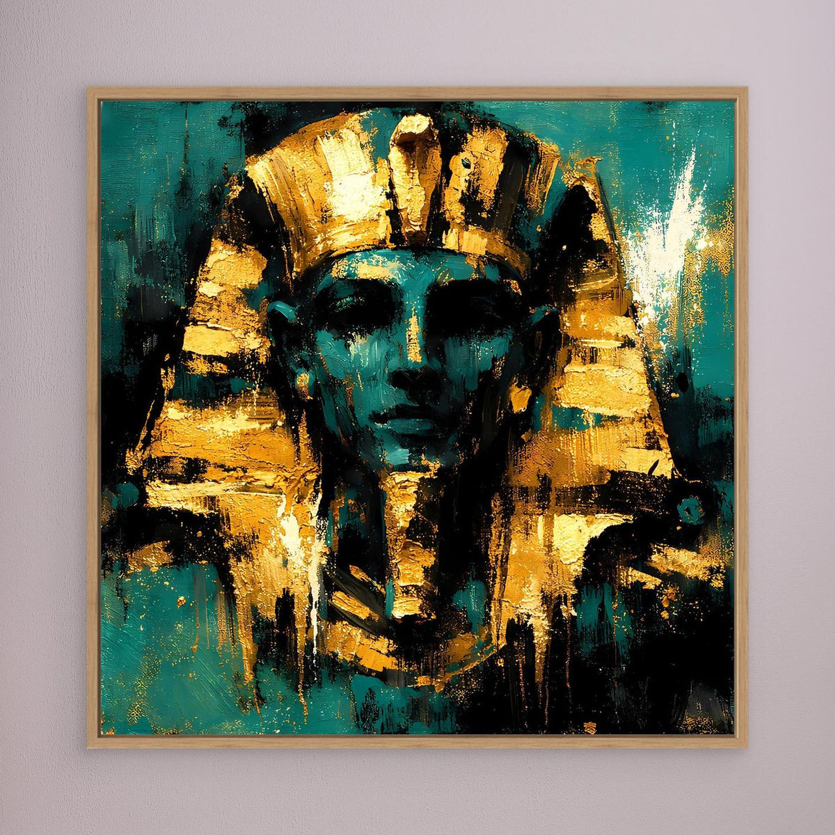 Gerahmtes Leinwand-Wandbild mit abstrahiertem Pharao in Türkis und Gold, brauner Holzrahmen