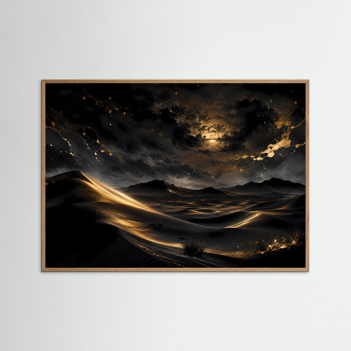 Wüstenlandschaft-Wandposter mit braunem Holzrahmen: goldene Lichtspuren im Sand
