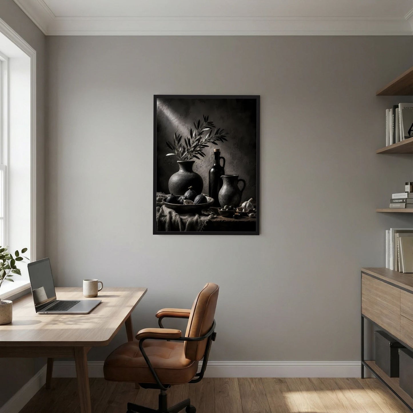 Gerahmtes Poster mit schwarzem Stillleben: Olivenzweige, Krüge und Schalen.