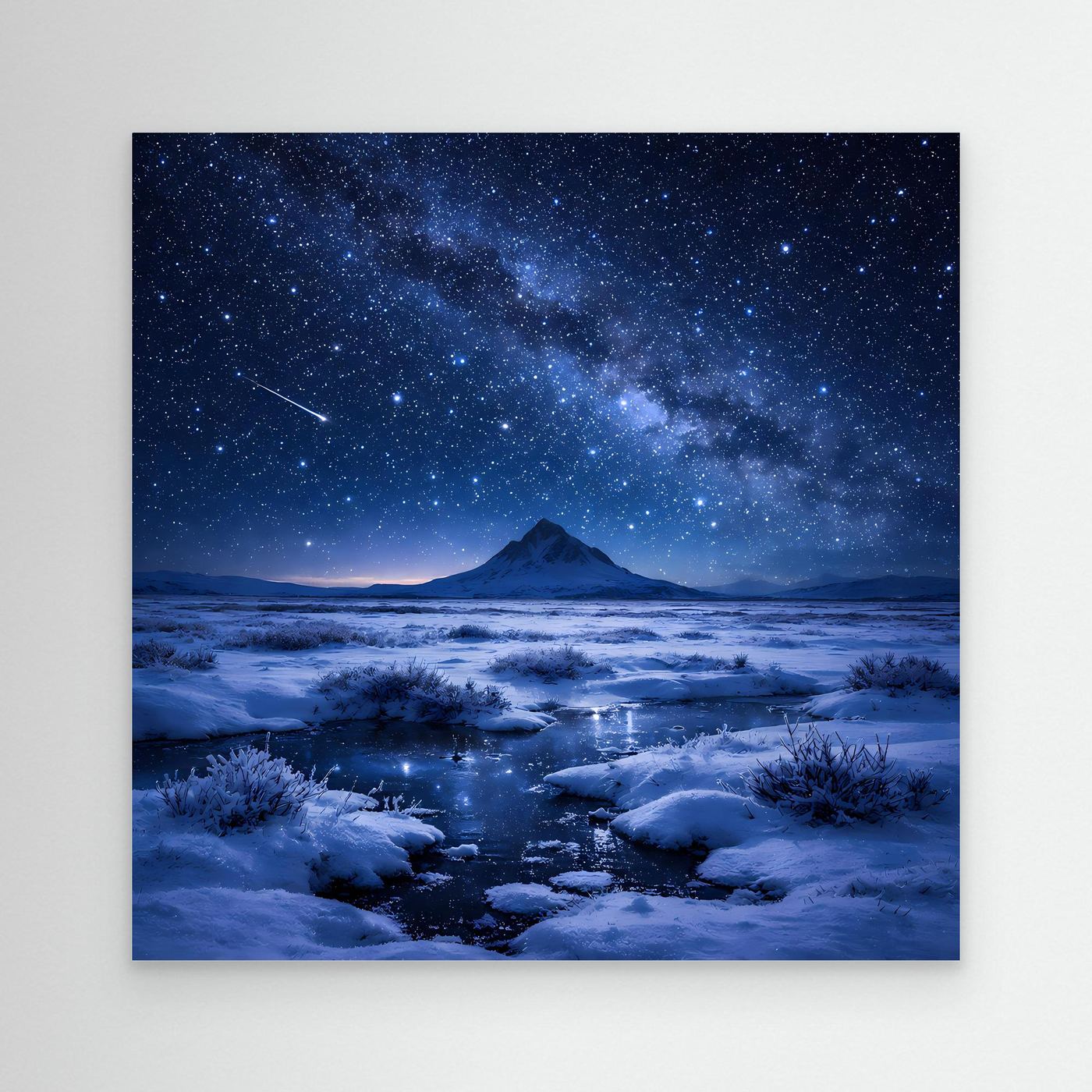 Leinwandbild Schneelandschaft mit Sternenhimmel, Polarlicht und Fluss im Nachtblau