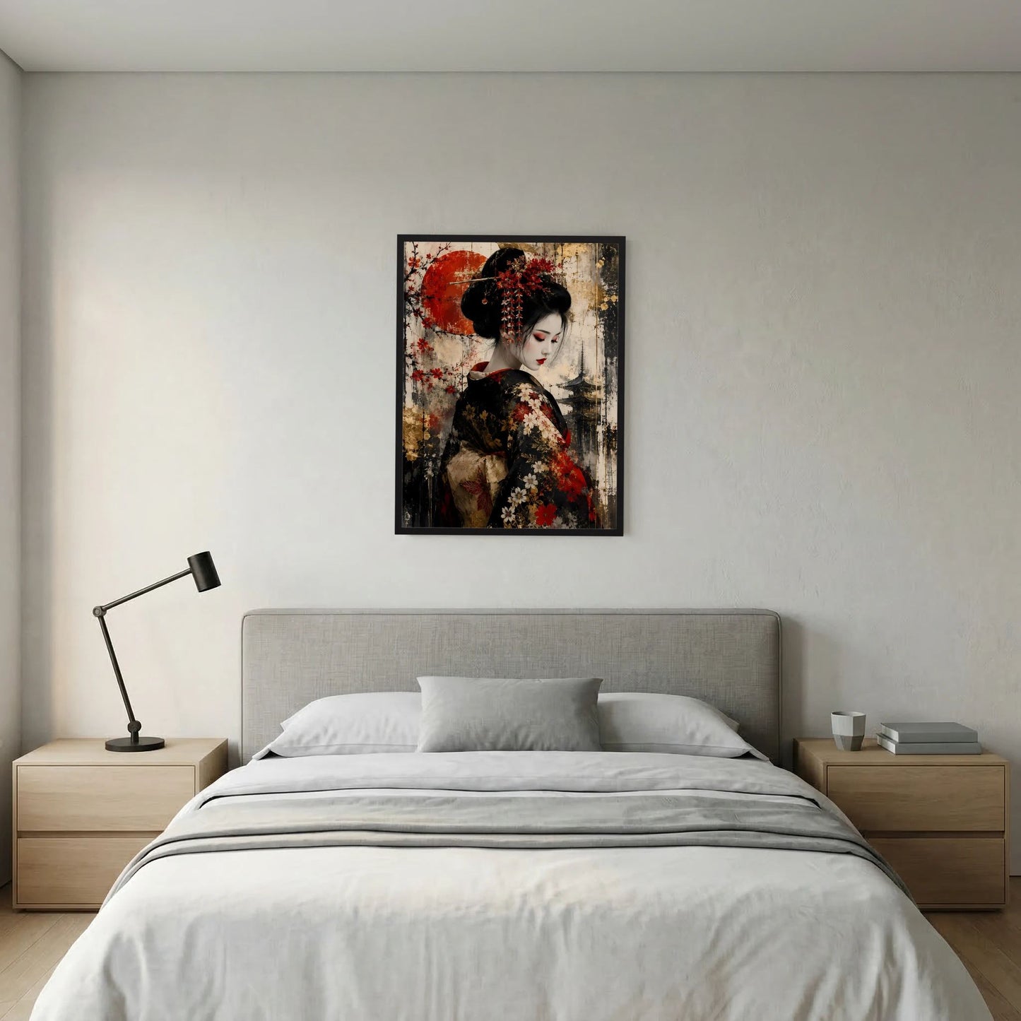 Gerahmtes Poster mit japanischer Frau im Schwarz-Rot-Look und roten Blüten im Bild
