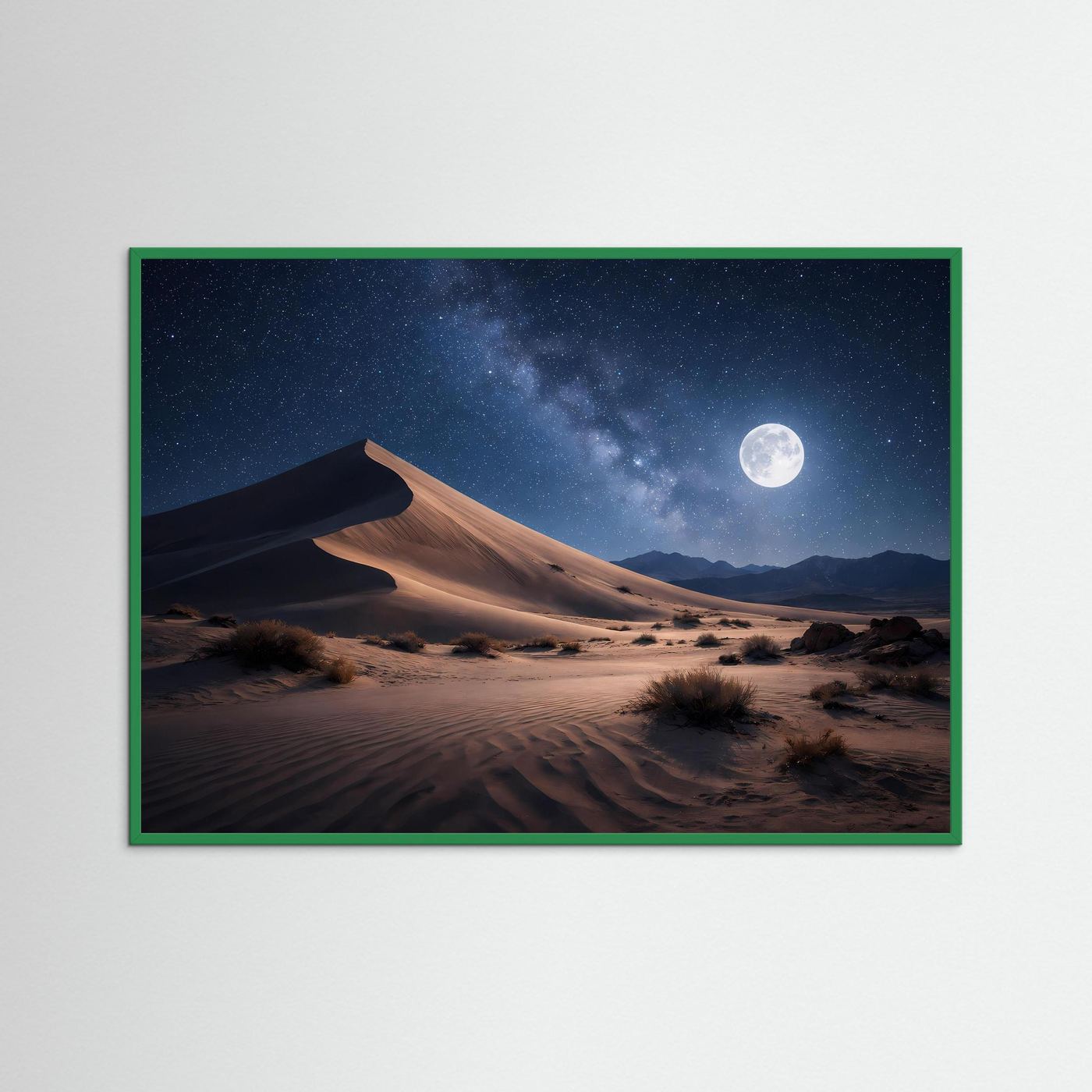 Poster mit Wüsten-Düne bei Nacht, Mondsichel und Sternenhimmel, grüner Außenrahmen, Querformat