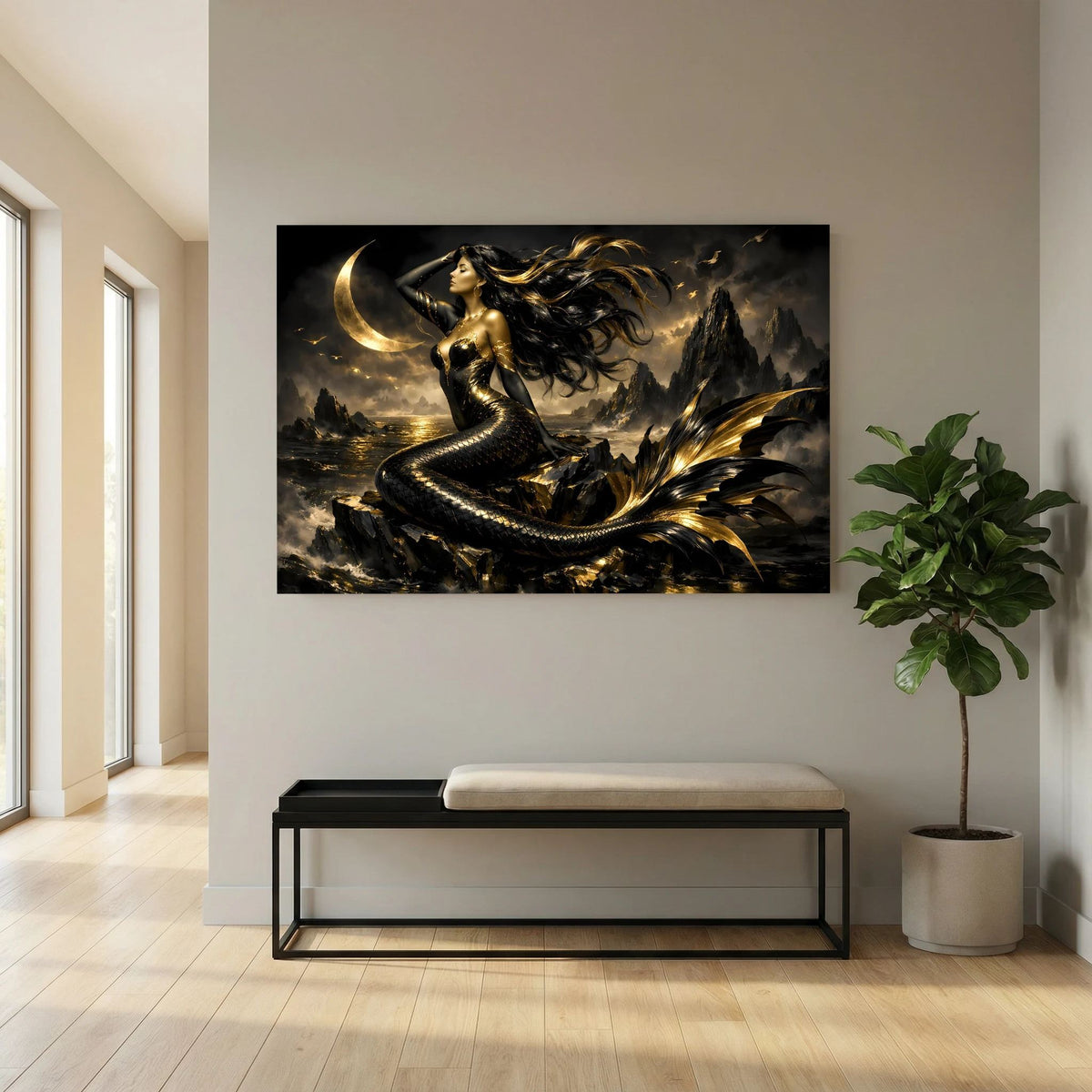 Fantasy-Wandbild quer: Meerjungfrau unter Mondschein, goldene Wellen und felsige Silhouetten