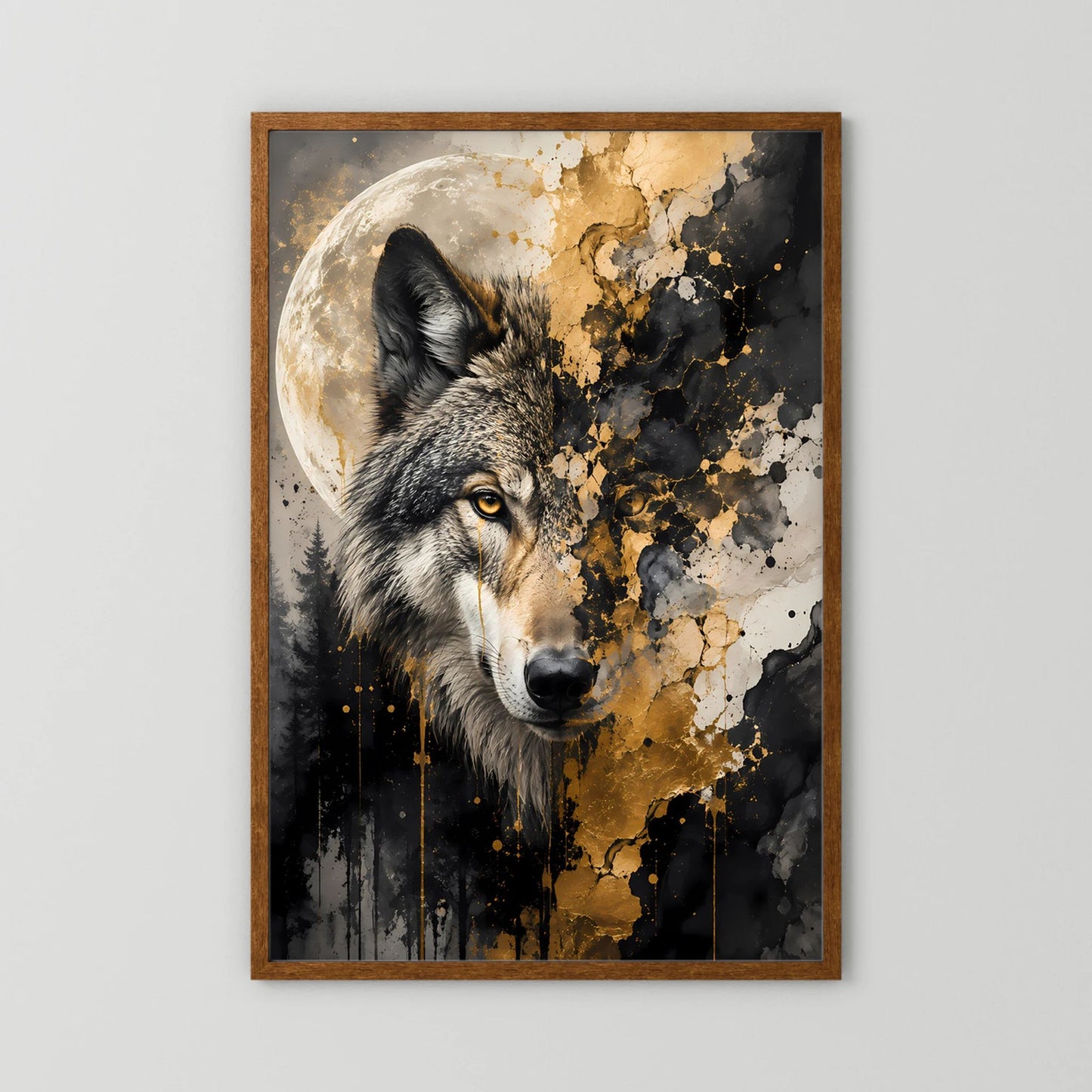 Hochformatiges Poster mit Wolf im Mondlicht, abstrakte Schwarz-Gold-Spritzer, brauner Rahmen