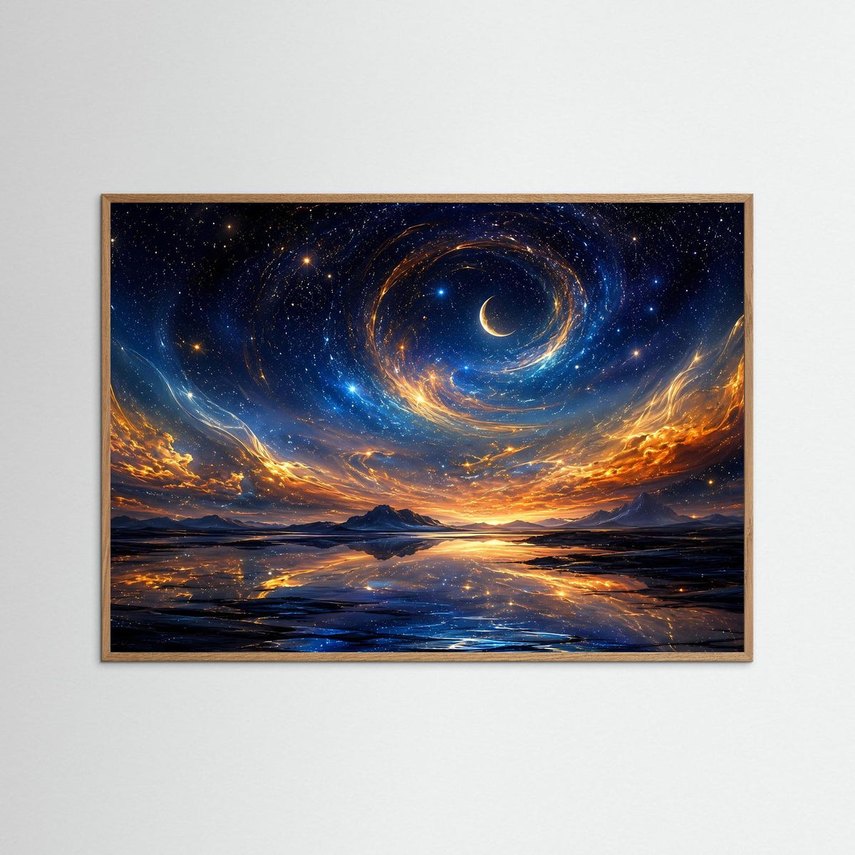 Poster im Holzrahmen mit Spiralnebel und Mondsichel über Meer- und Felslandschaft