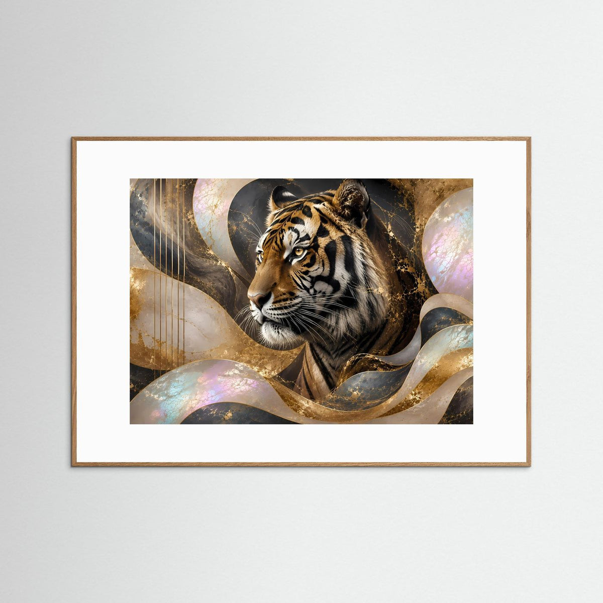 Abstraktes Tigermotiv, Tigerkopf in Gold- und Perlmuttfarben, brauner Rahmen