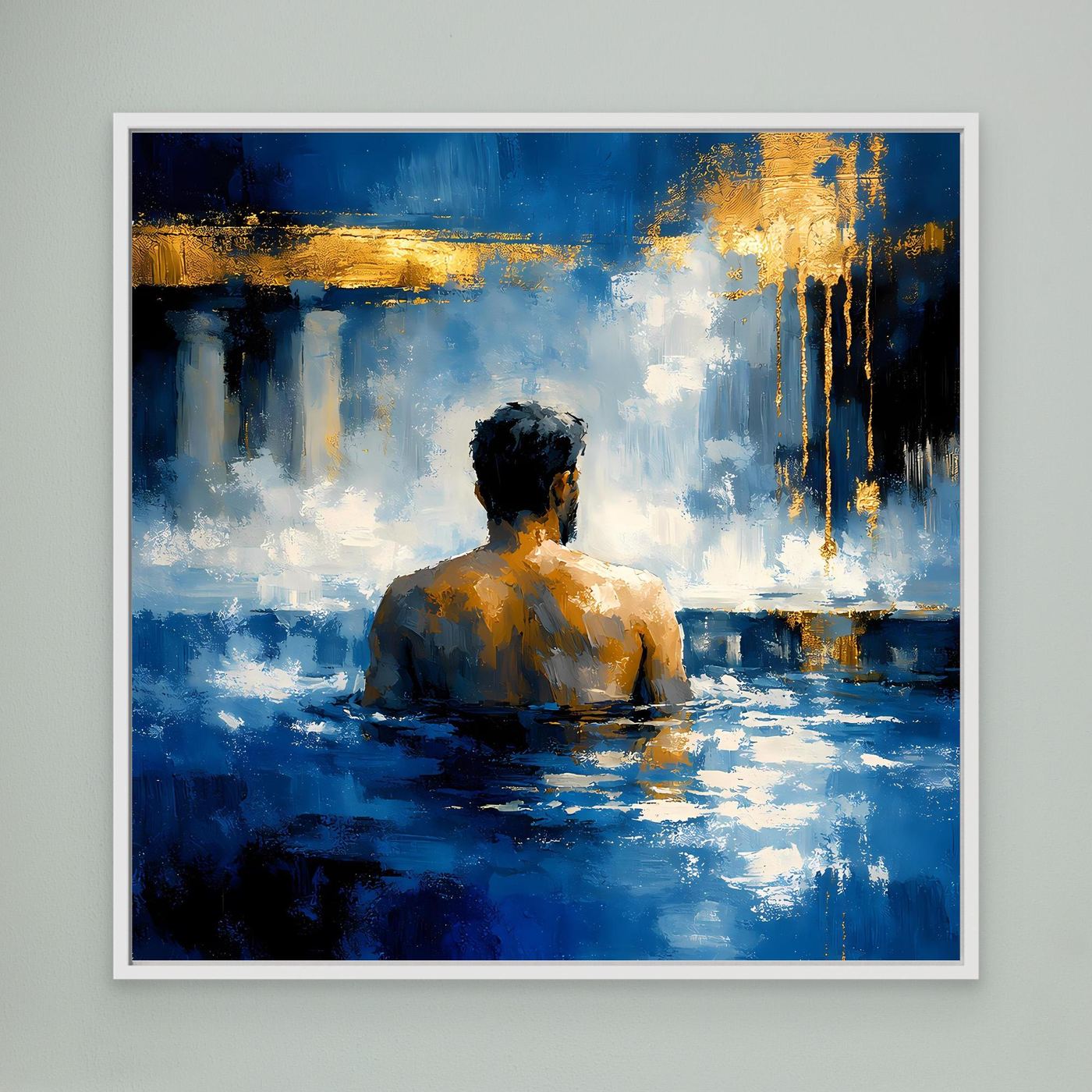Wandbild auf Leinwand: Rückenansicht eines Mannes im blauen Bad, goldene Akzente, weiß gerahmt