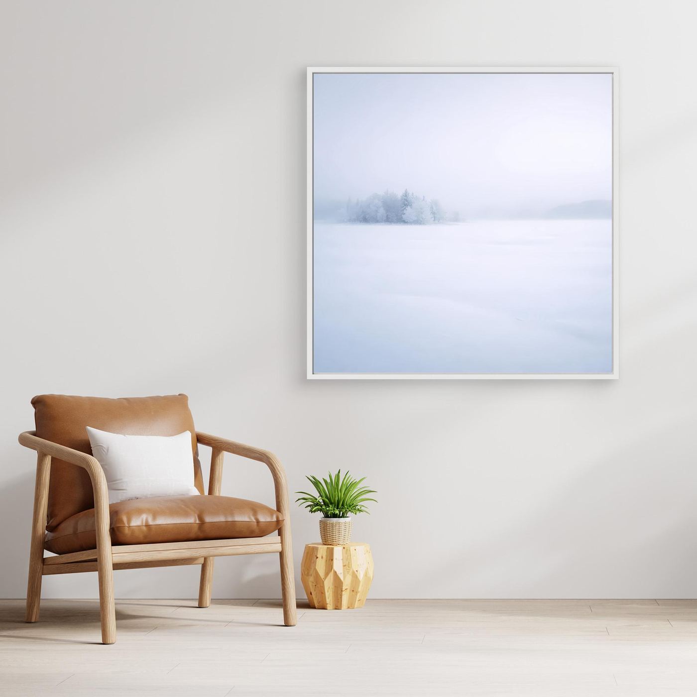 Leinwandbild Wintersee im Nebel mit weißem Rahmen, ruhiger Wintersee im Schnee