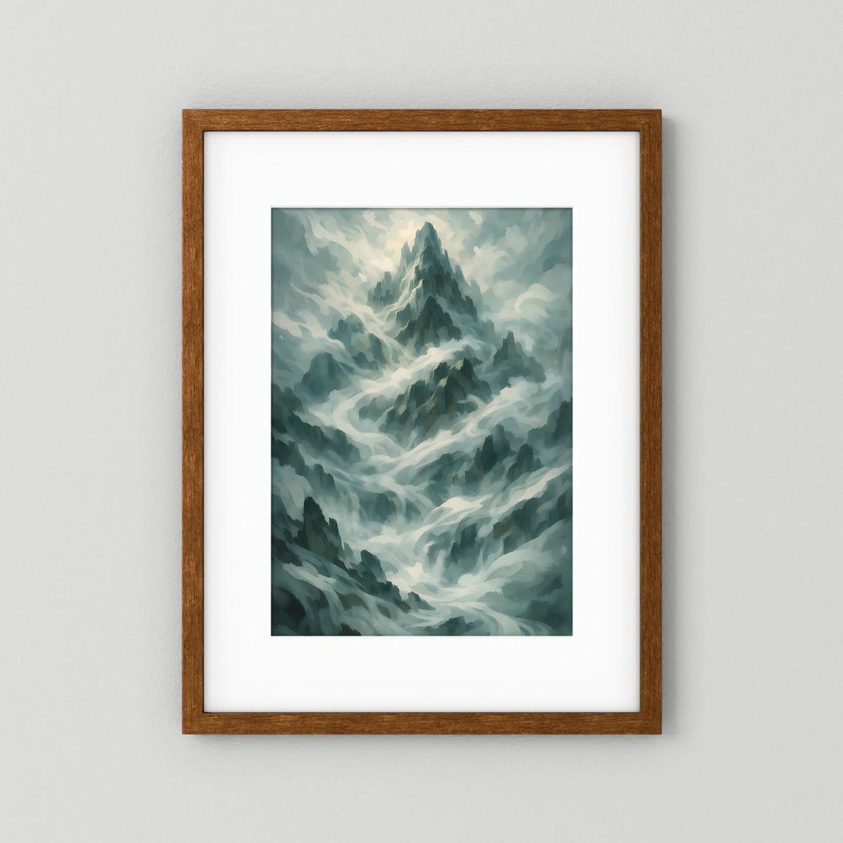 Poster im Hochformat mit Berglandschaft in Salbeigrün/Grau, dunkler Eichenrahmen