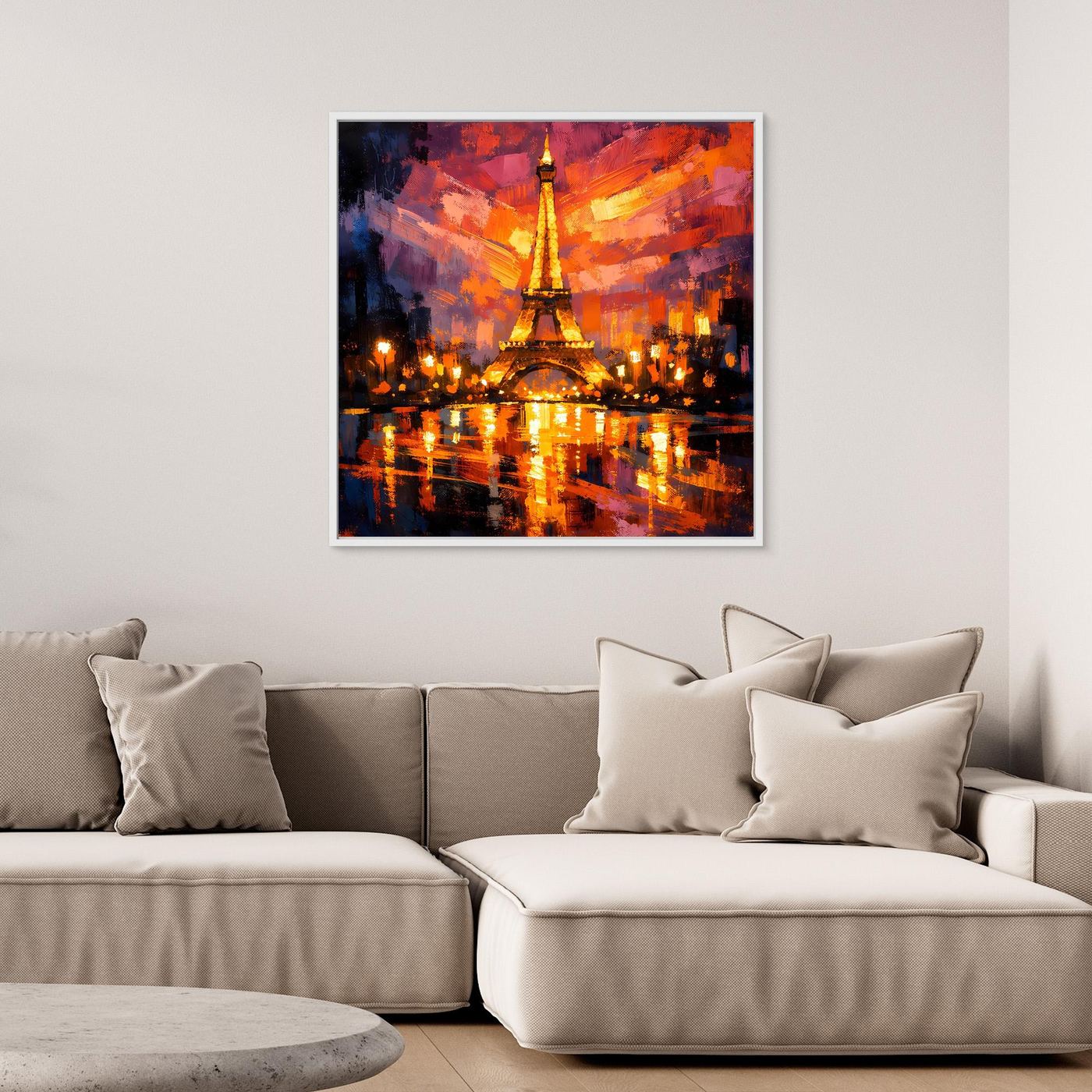 Gerahmtes Leinwand-Wandbild mit zentralem Eiffelturm bei Nacht in warmen Farben