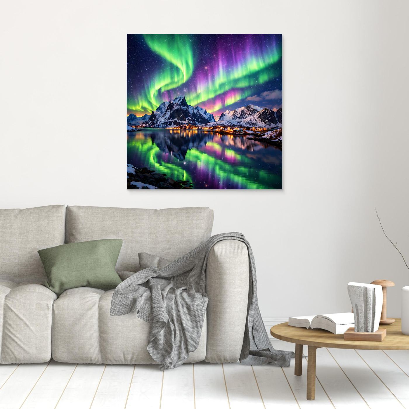 Leinwandbild mit Polarlicht (Grün/Lila) über Bergen, Spiegelung im Wasser, brauner Rahmen