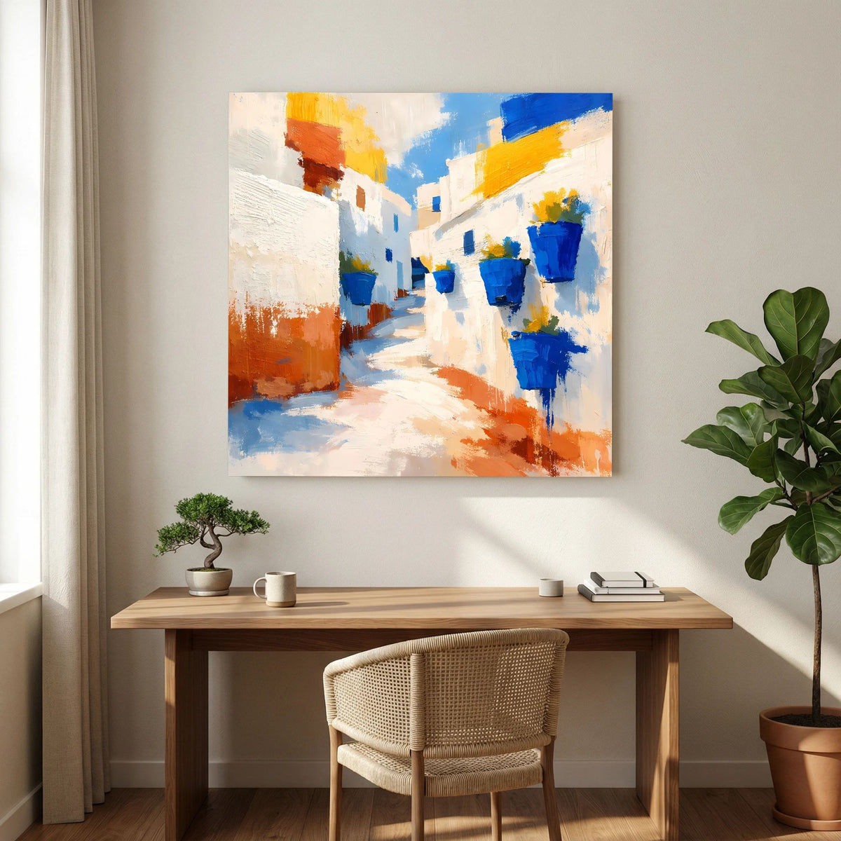 Leinwand-Wandbild mit abstrakter Gasse und großen blauen Blumentöpfen