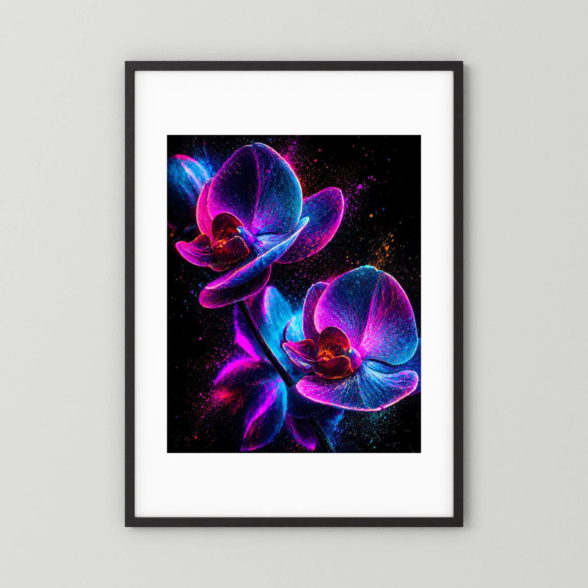 Leuchtendes Orchideenposter mit schwarzem Hintergrund, pink-blauem Lichtmotiv, im schwarzen Rahmen