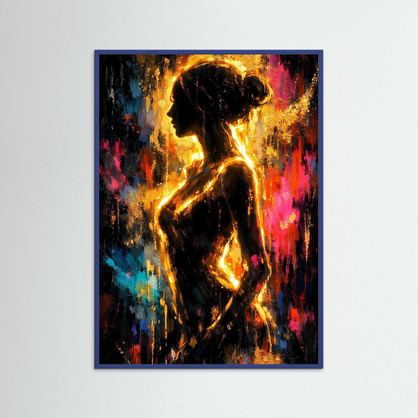 Abstraktes Kunstposter mit goldener Frauen-Silhouette, buntem Spritzbild und blauem Holzrahmen