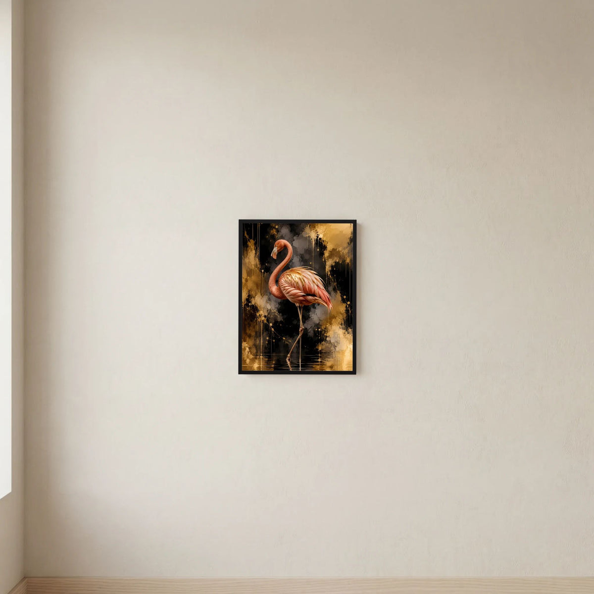 Kleines Poster im Hochformat mit Flamingo im gold-schwarz abstrakten Motiv