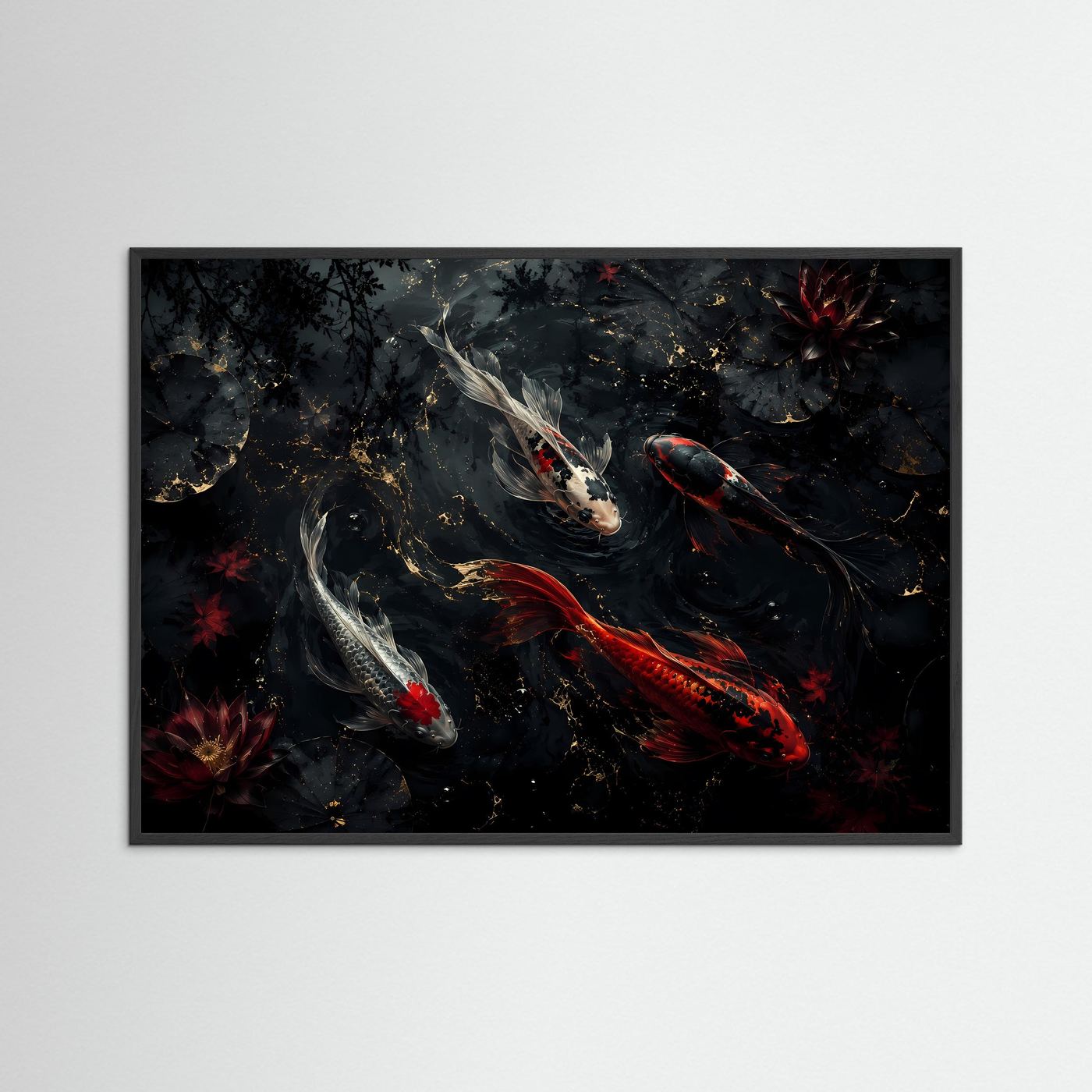 Koi-Karpfen im dunklen Lotus-Teich | Elegantes asiatisches Wandbild in Schwarz, Rot & Gold