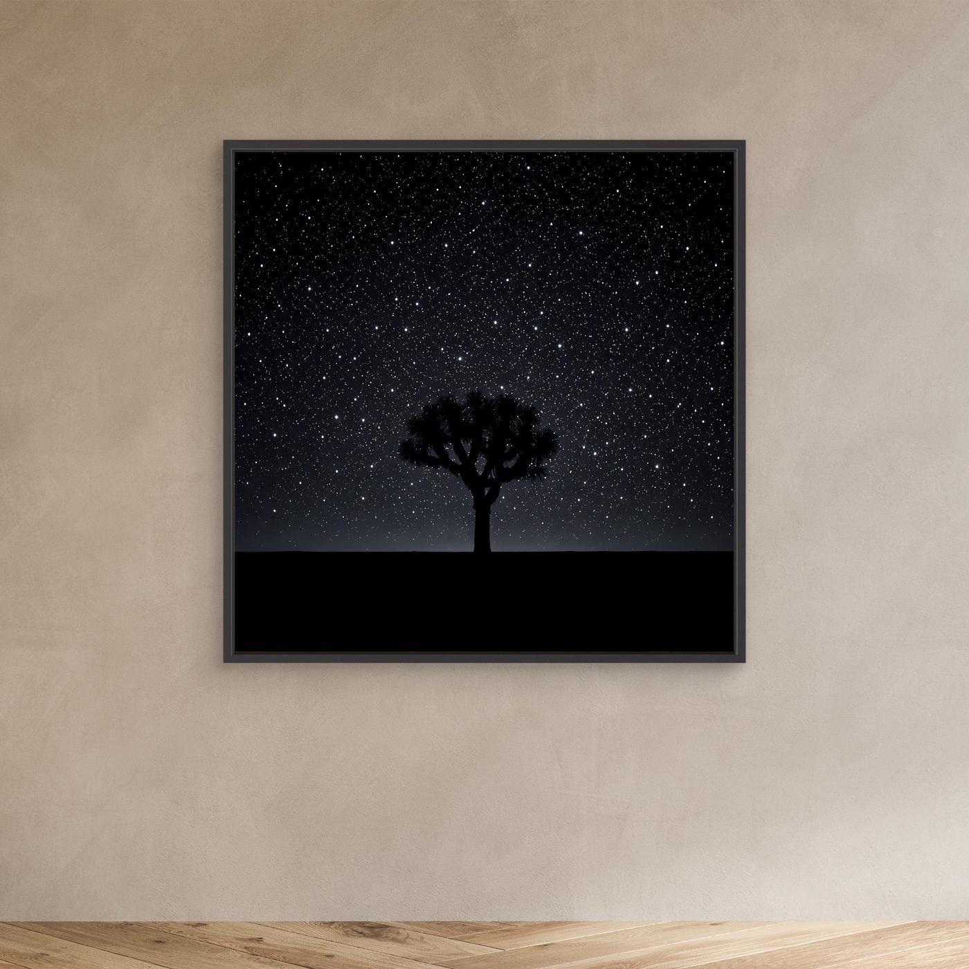 Leinwandbild Sternenhimmel mit Baum-Silhouette und Wüstenlinie, schwarzer Rahmen