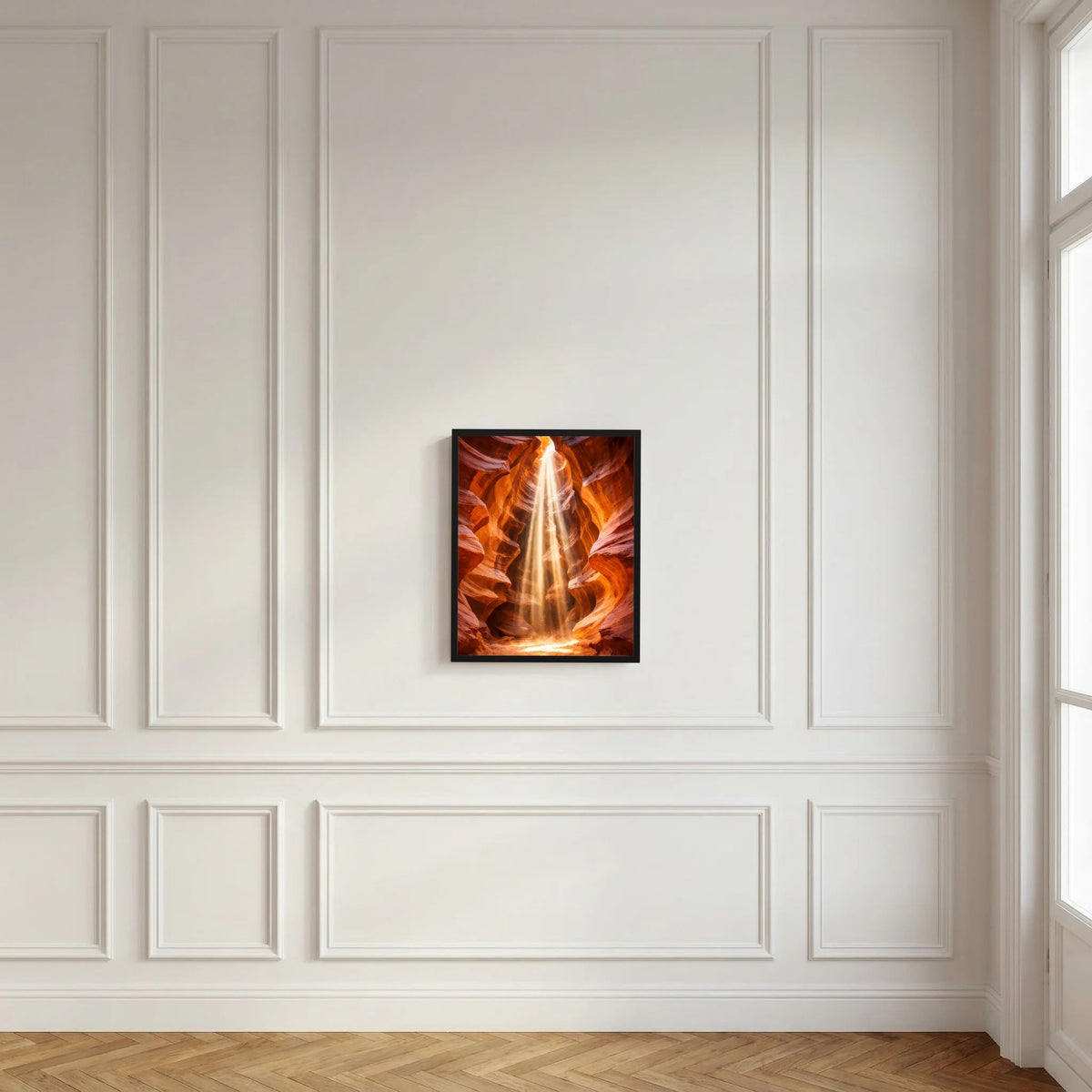 Gerahmtes Posterbild: orange-goldene Schlucht mit leuchtender Säule im Zentrum