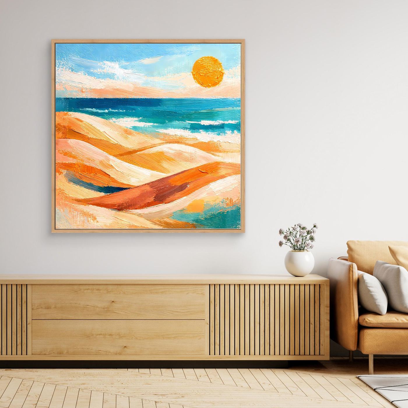 Wandbild mit abstraktem Dünen- und Meer-Motiv, orangefarbene Sonne, hellbraun gerahmt
