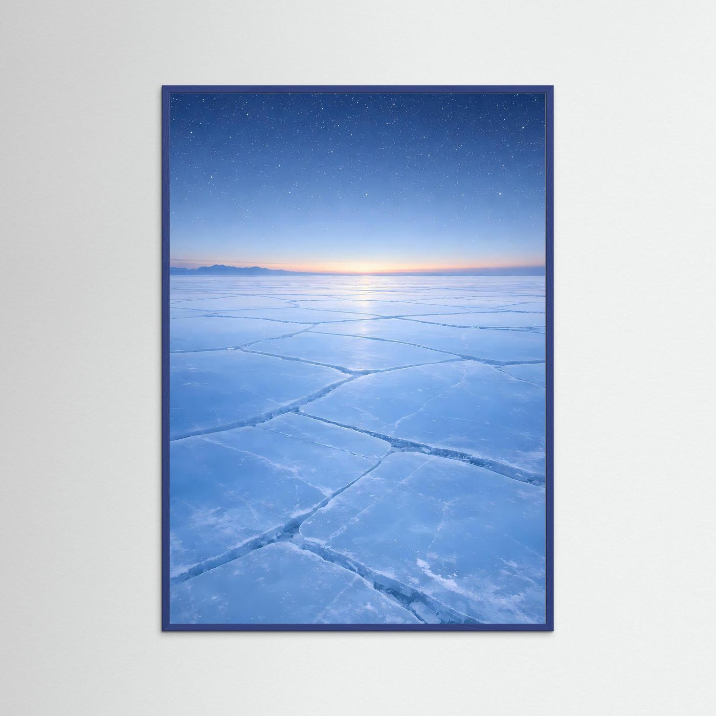 Hochformatiges Poster mit blauem Eis im blauem Holzrahmen, Sonnenaufgang.