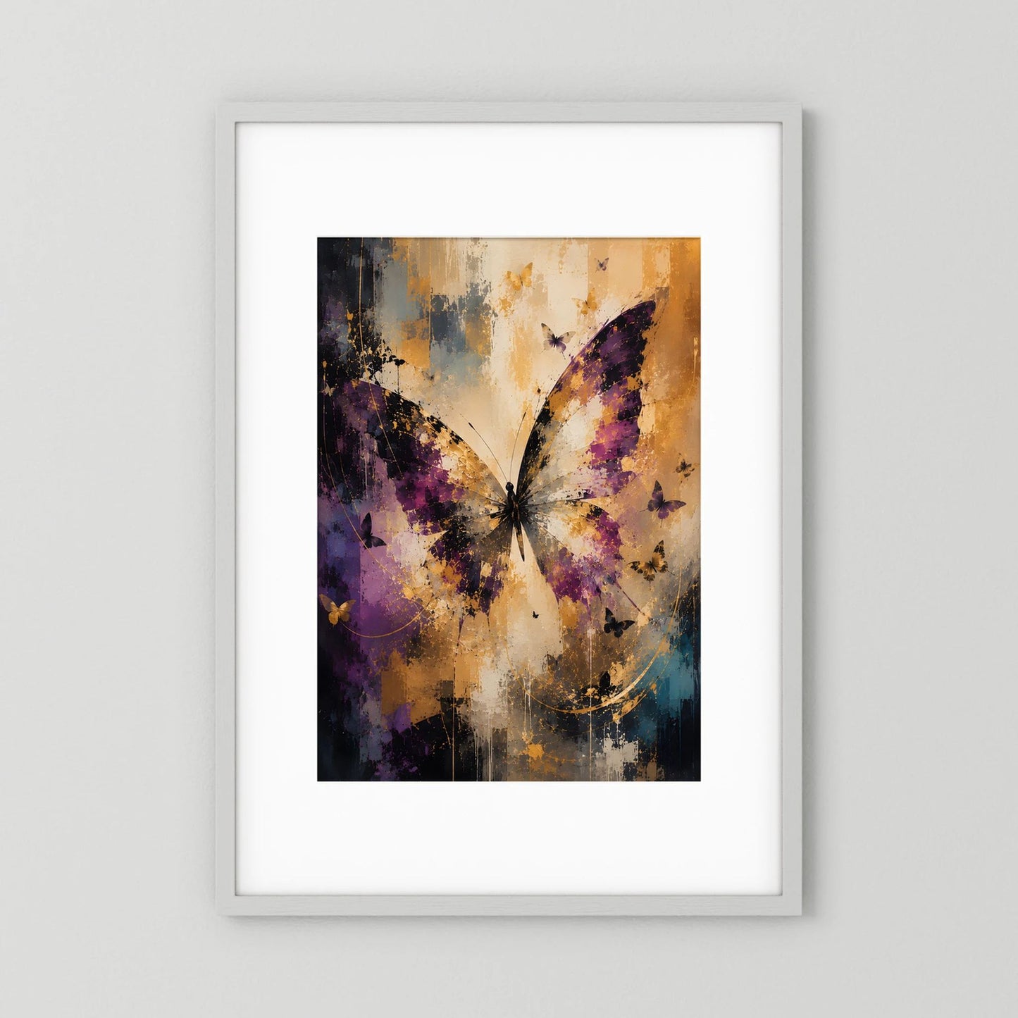 Gerahmtes Kunstposter im Hochformat mit abstraktem Schmetterling in Violett, Creme und Gold.
