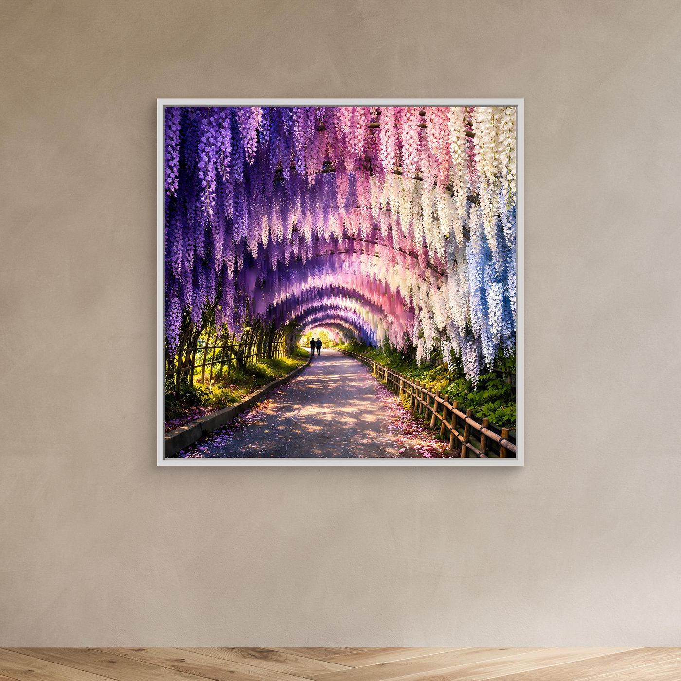 Leinwandbild mit lila Blütenregen-Tunnel über Weg, weißer Rahmen