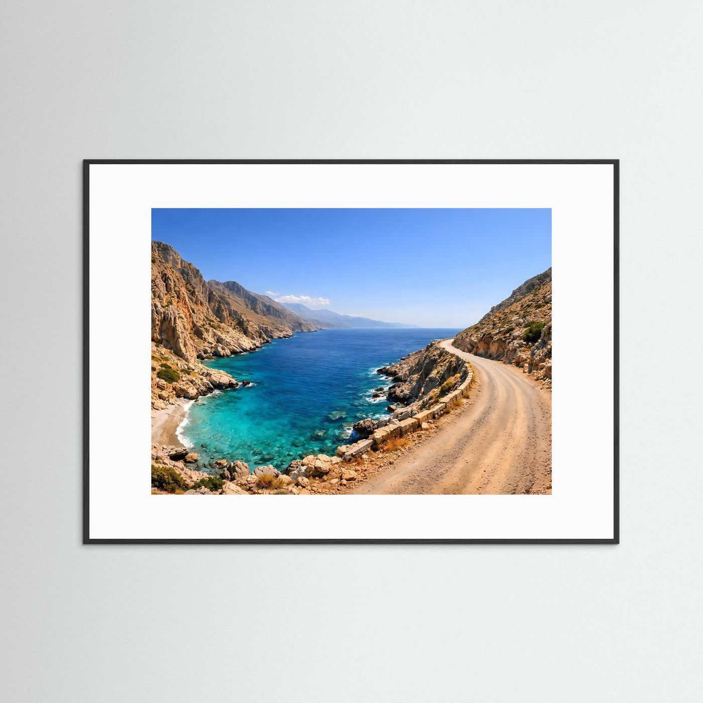 Malerische Küstenstraße am Türkisfarbenen Meer | Mediterranes Panorama & Natur Poster Querformat