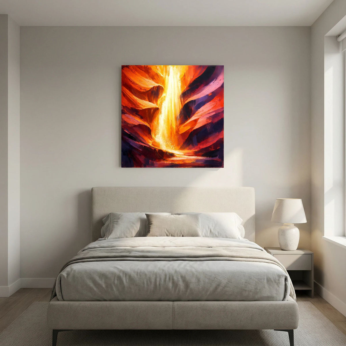 Abstraktes Leinwand-Wandbild mit zentralem gelbem Leuchten und geschwungenen roten und blauen Flächen