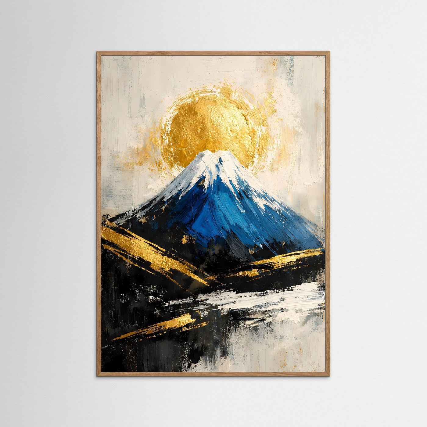 Abstraktes Bergposter mit hellbraunem Rahmen, goldener Kreis über blauem Berg, schwarze und weiße Flächen.