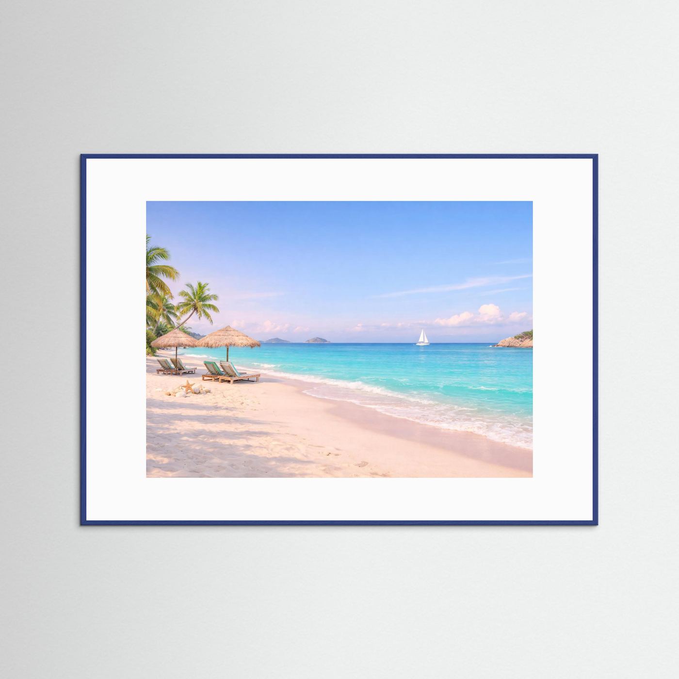 Strand-Poster mit Segelboot, Palmen und türkisfarbenem Wasser im blauen Rahmen