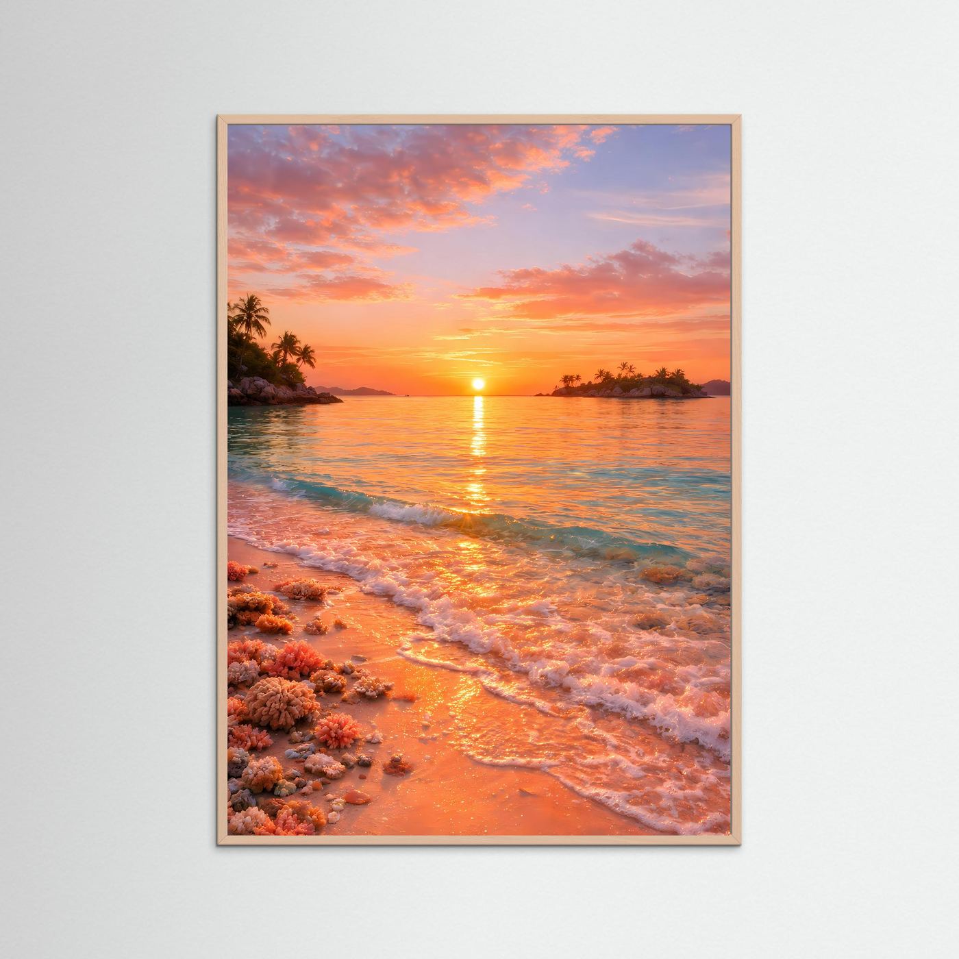 Strandposter im Hochformat in Roséholzrahmen: korallenroter Sonnenuntergang am Meer