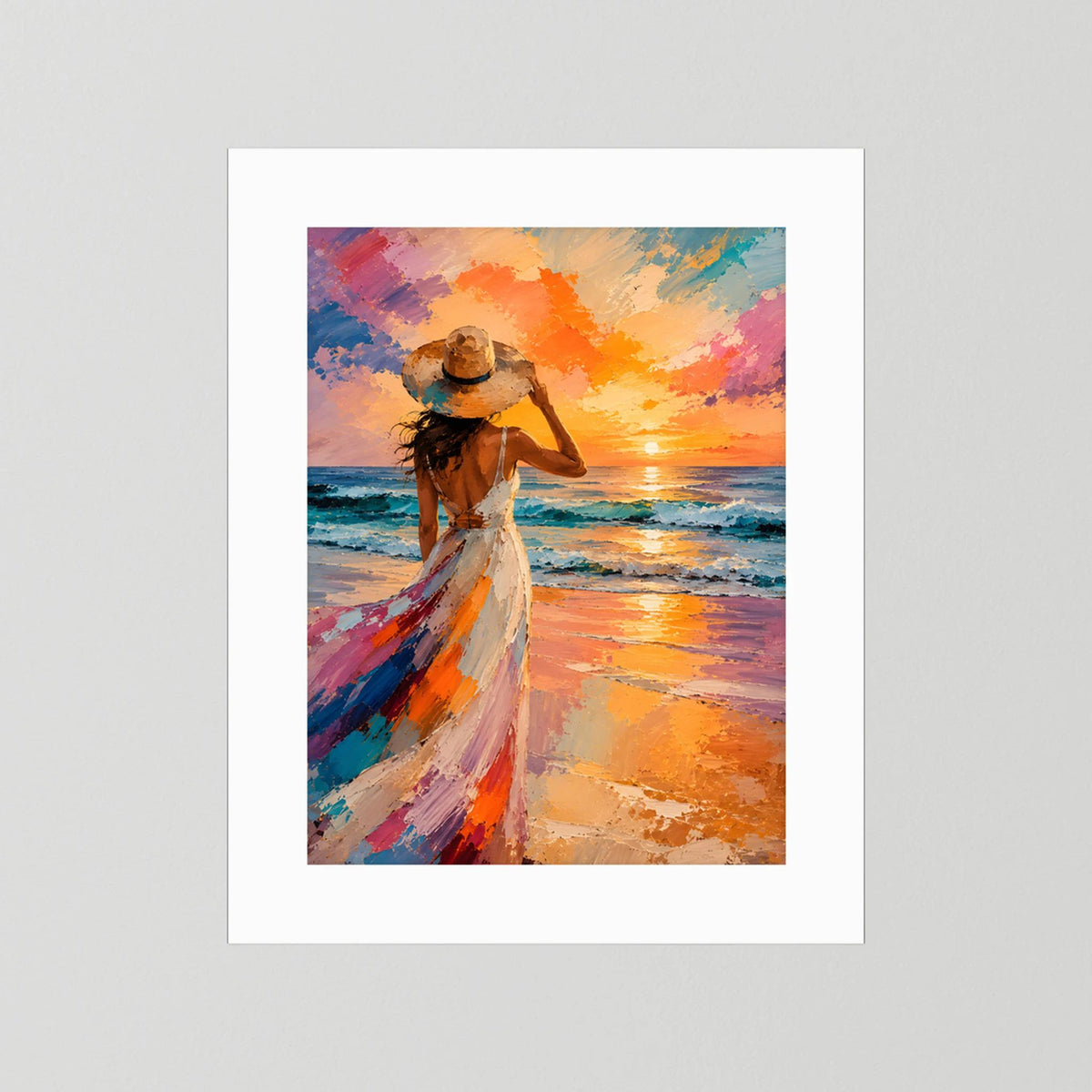 Poster mit Frau am Strand im bunten Kleid, Sonnenuntergang, weißer Rand, ohne sichtbaren Rahmen