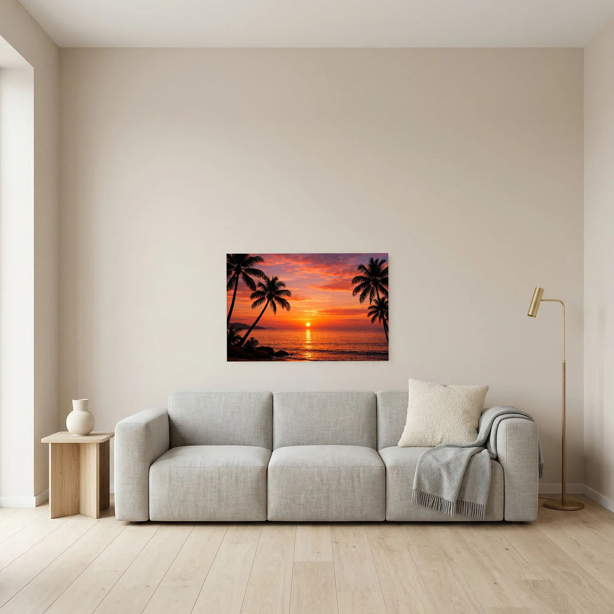 Wandbild im Querformat mit Sonnenuntergang über Wasser und dunklen Palmen am Rand