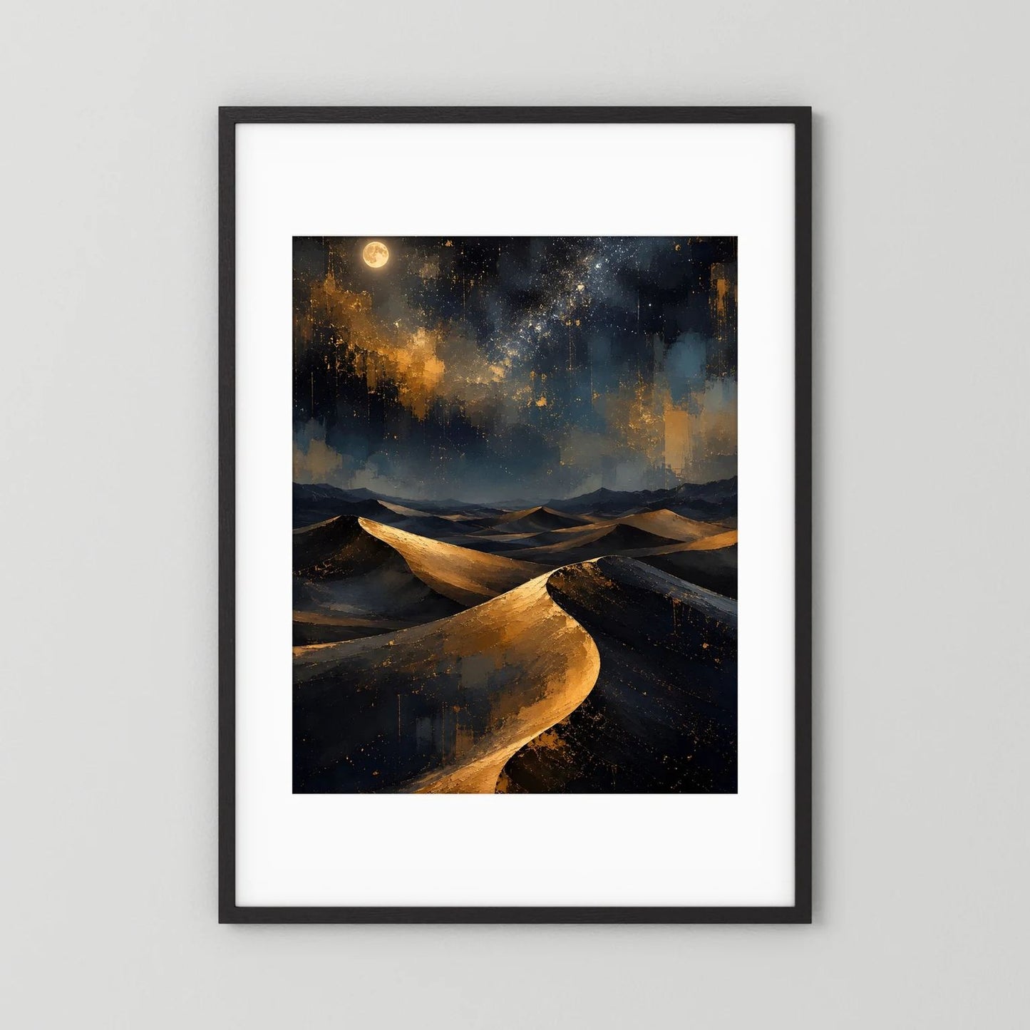 Poster mit goldenen Dünen bei Nacht, weißer Rand und schwarzer Rahmen