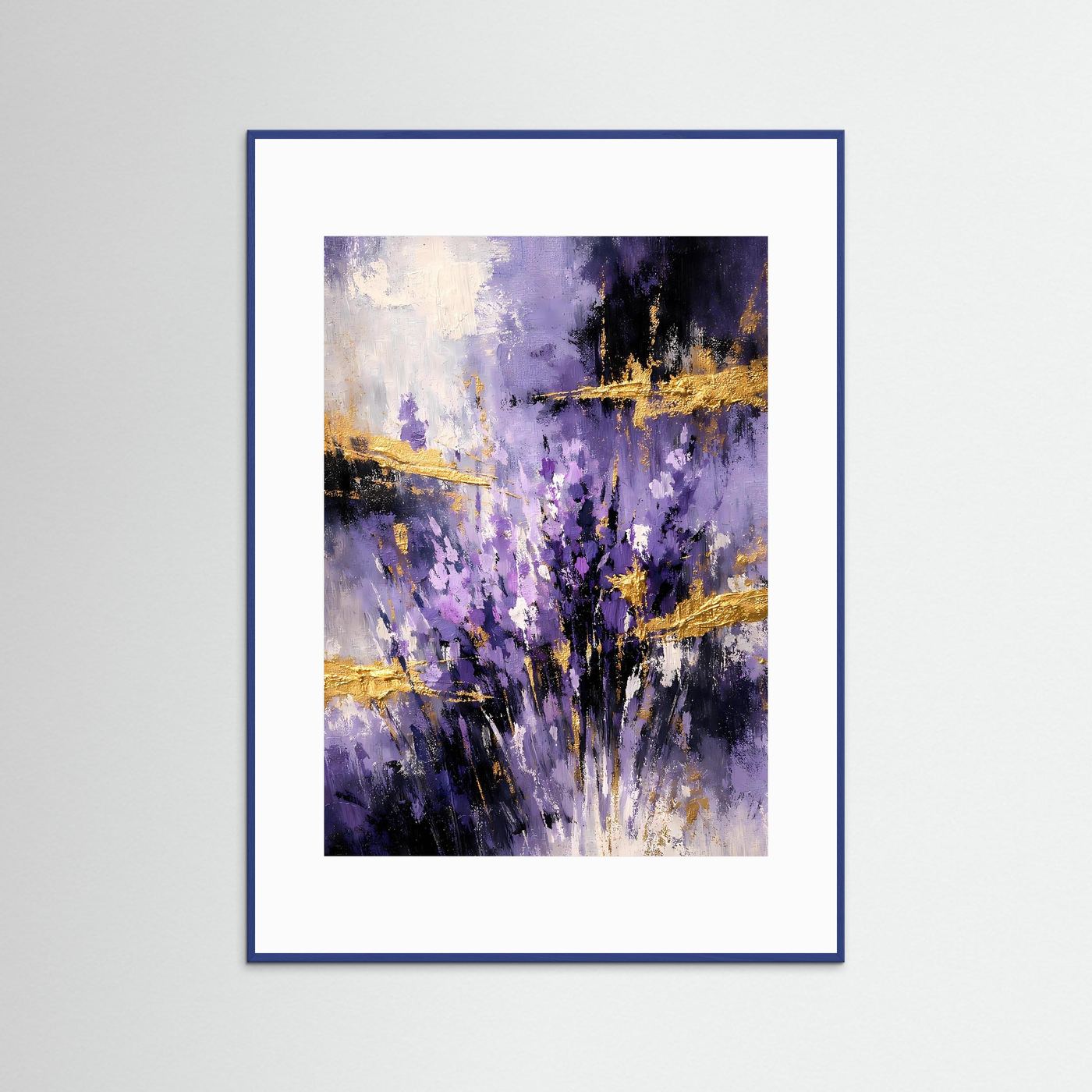 Abstraktes Poster mit violettem Pinselstrich und goldenen Akzenten, blau gerahmt