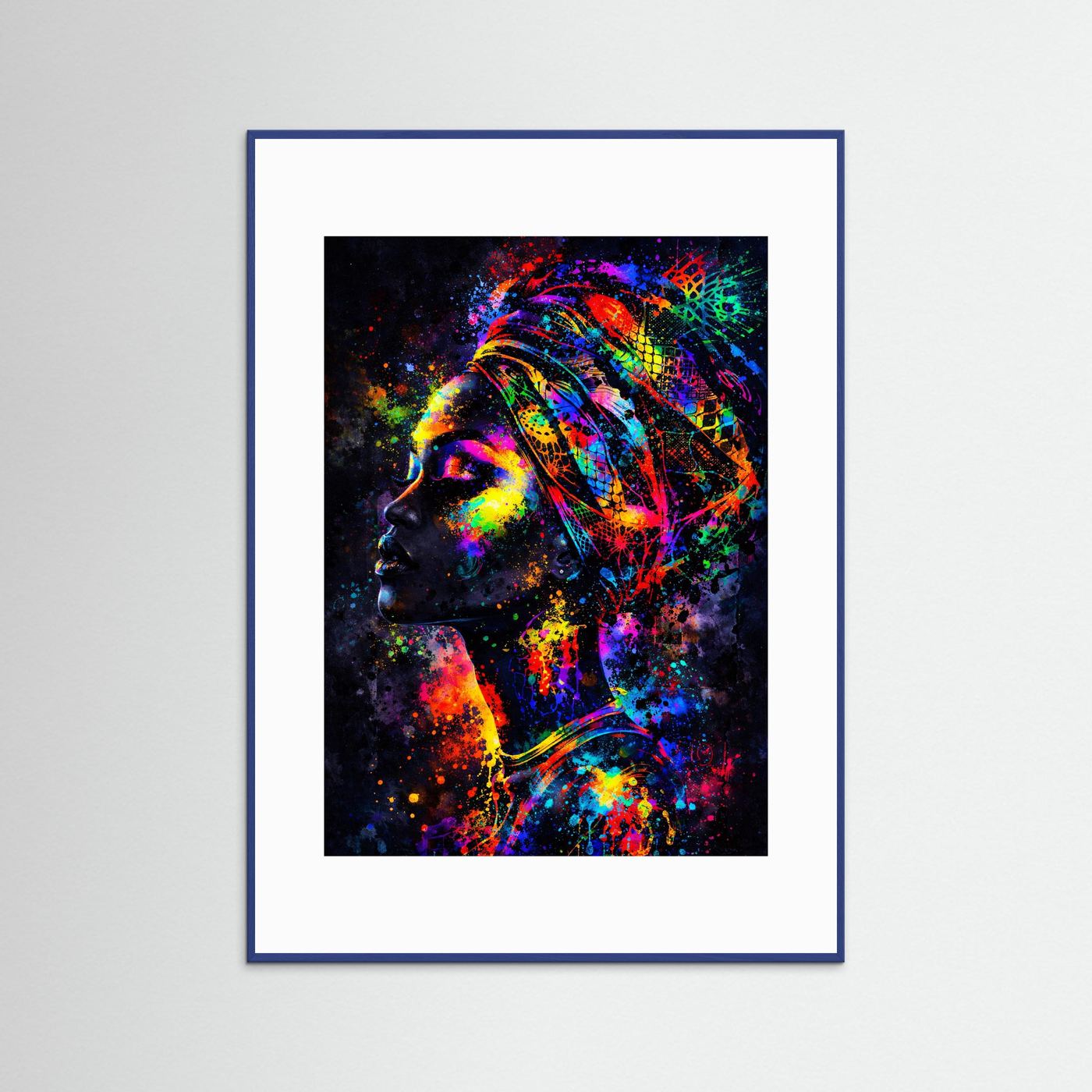 Kunstposter mit abstraktem Frauenporträt in Neonfarben, blauer Rahmen