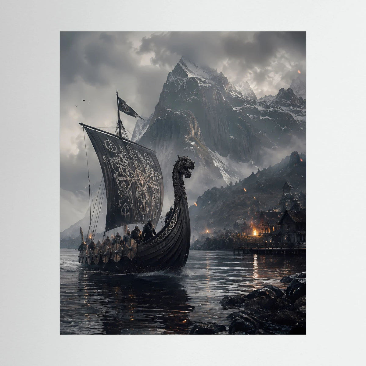 Hochformatposter mit Wikinger-Langschiff auf dunklem Fjord und nächtlichem Lagerfeuer