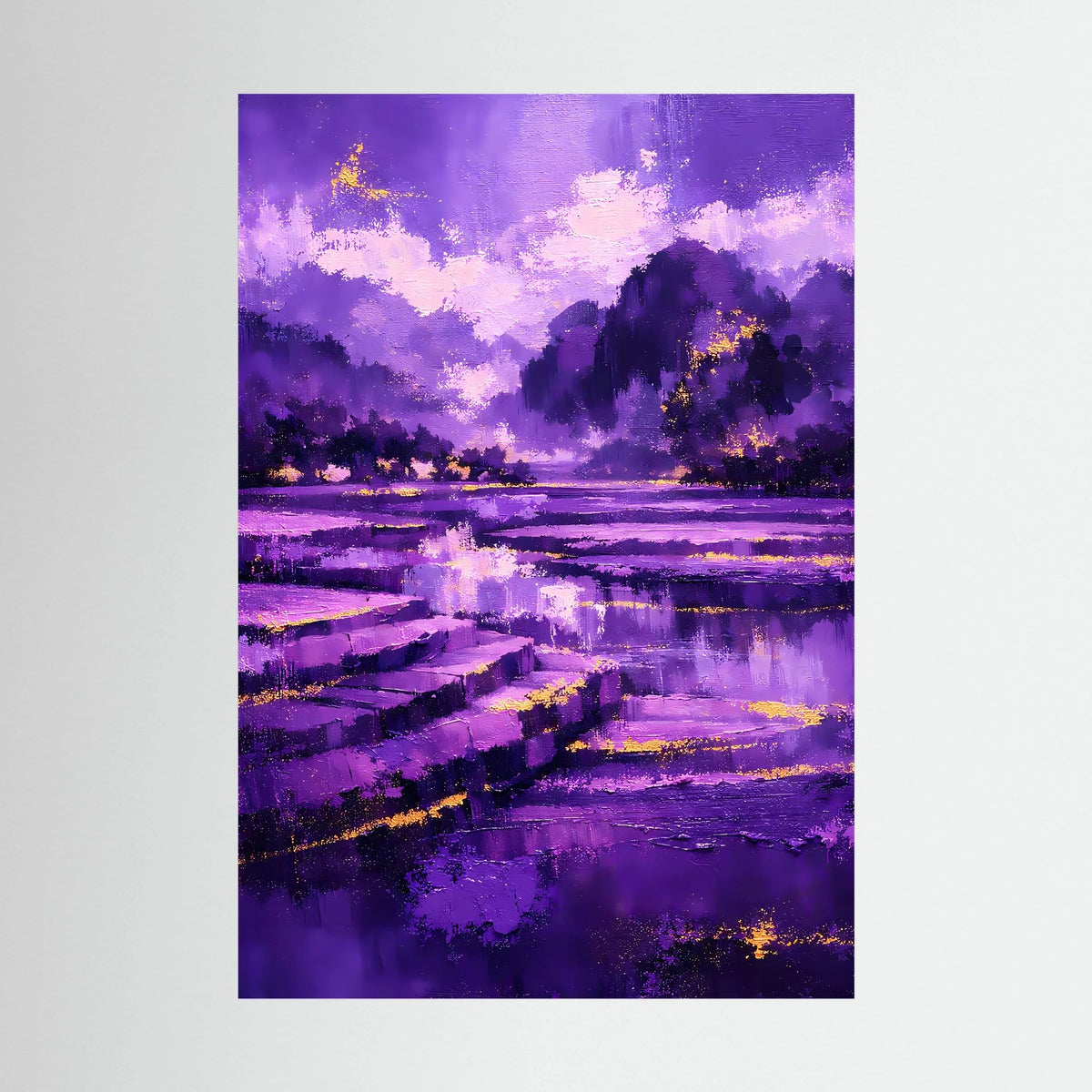 Hochformat-Poster: abstrakte violette Berg- und Flusslandschaft mit goldenen Lichtakzenten