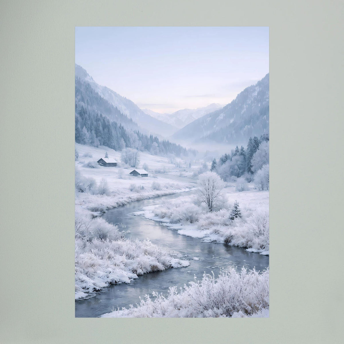 Hochkant-Wandposter mit verschneiten Bergen und Flusslauf, weißer Rand