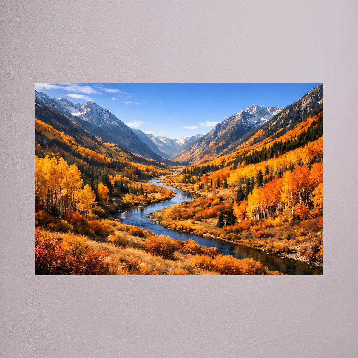 Wandbild im Querformat: Bergtal mit Fluss im Herbst, orange Laubfarben