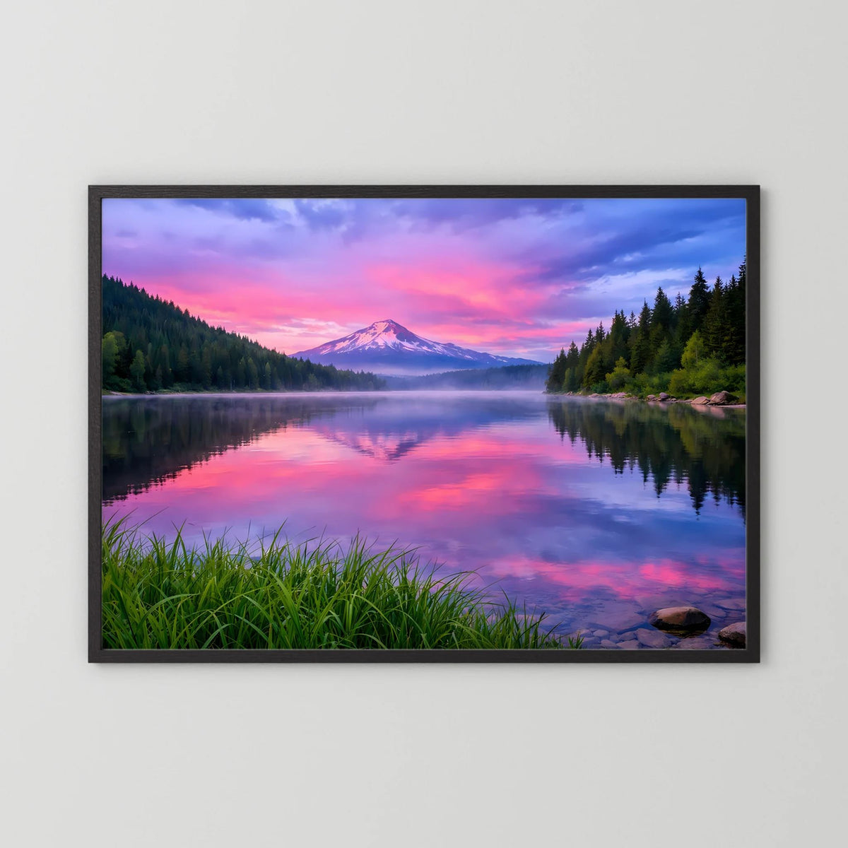 Gerahmtes Poster im Querformat mit See-Berglandschaft und farbiger Abendhimmel-Spiegelung