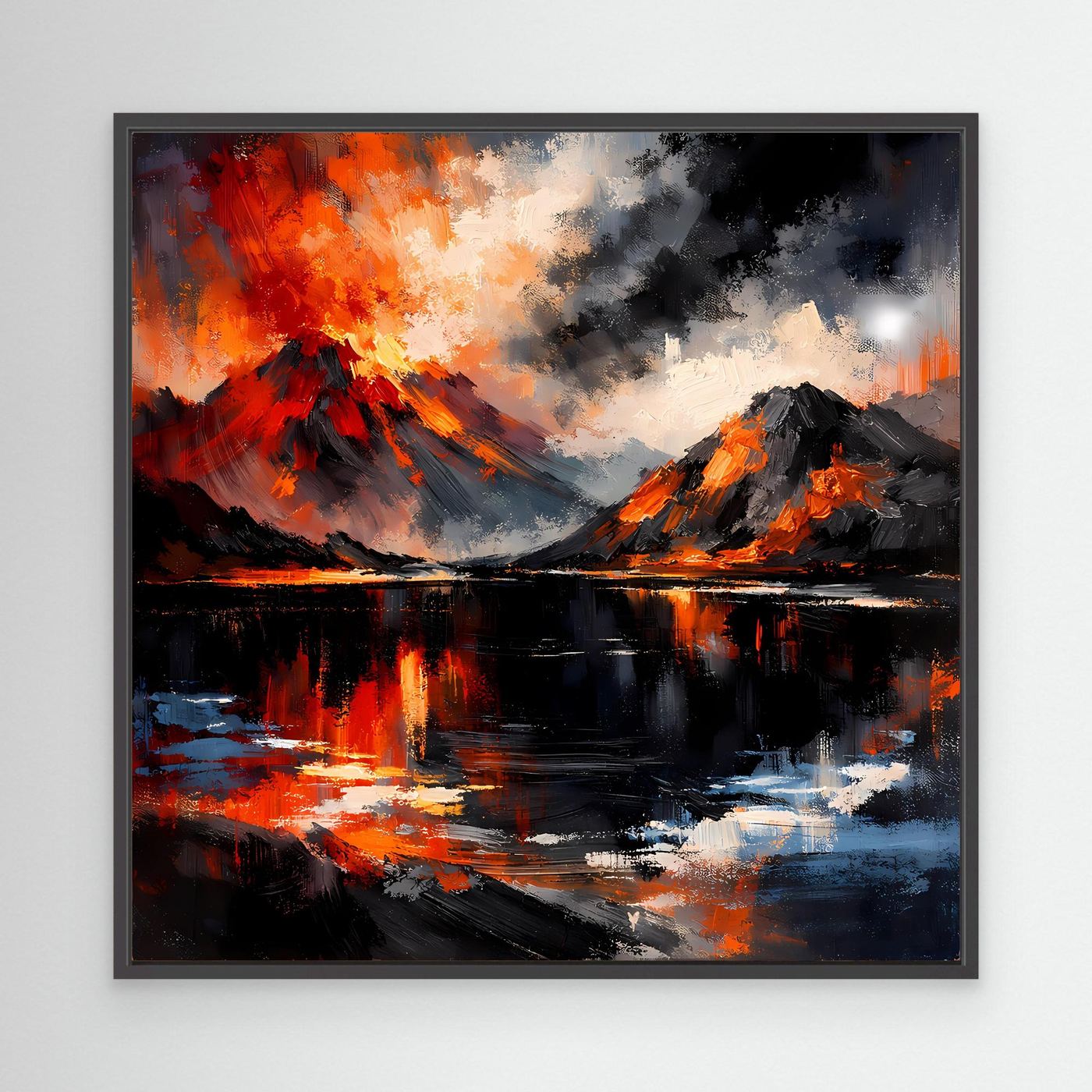 Abstraktes Wandbild mit Vulkanlava, Bergen und Wasserreflexen in schwarzem Rahmen