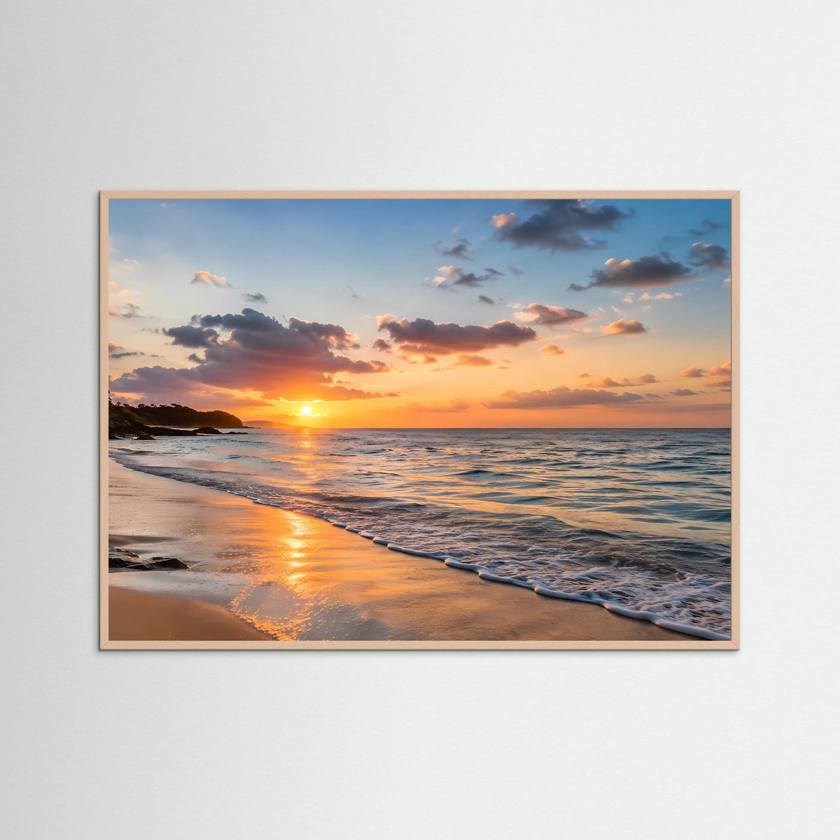 Poster im Querformat mit Sonnenuntergang am Strand im rosafarbenen Holzrahmen
