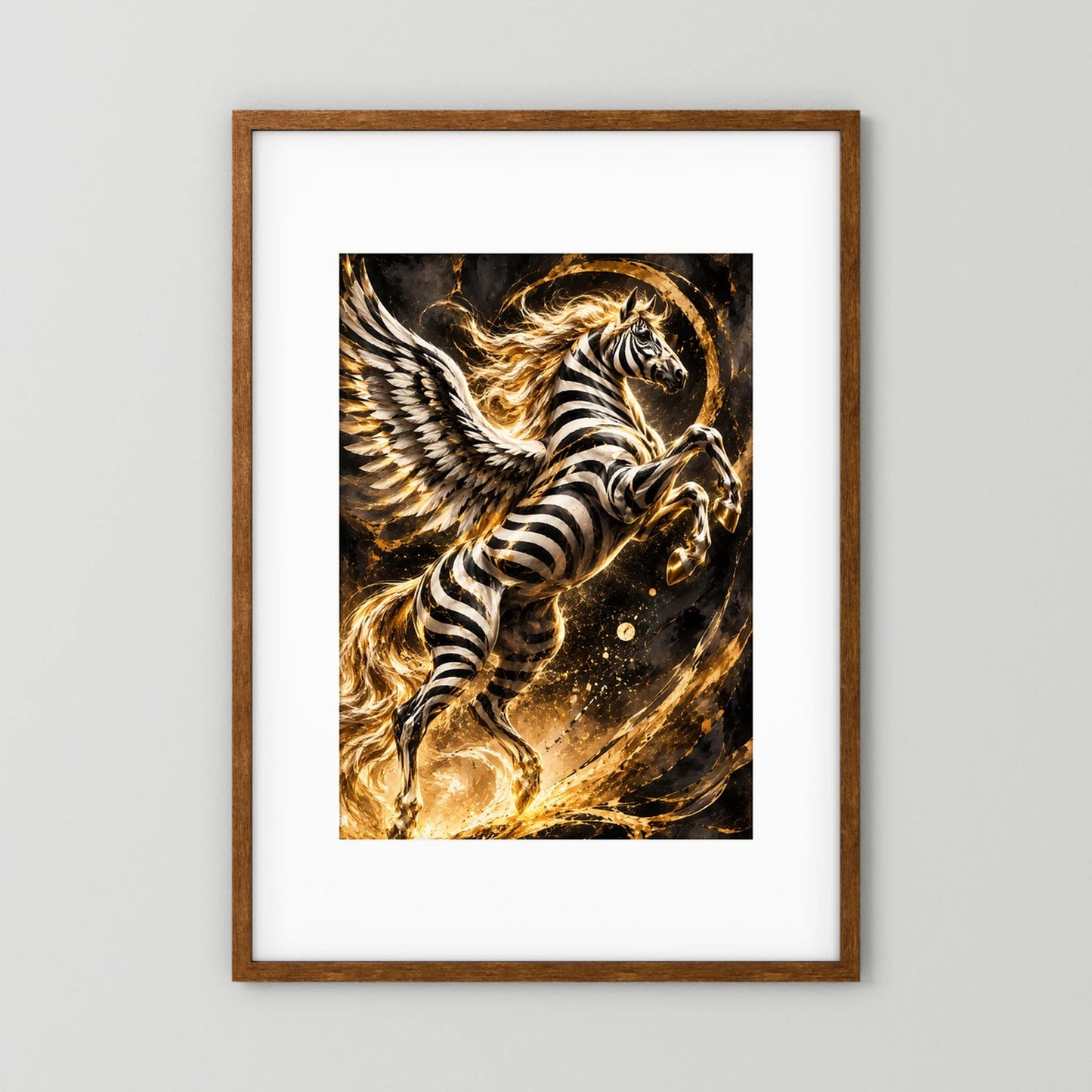 Poster Hochformat mit Zebra-Pegasus: geflügelt in Schwarz, Weiß, Gold, im Holzrahmen