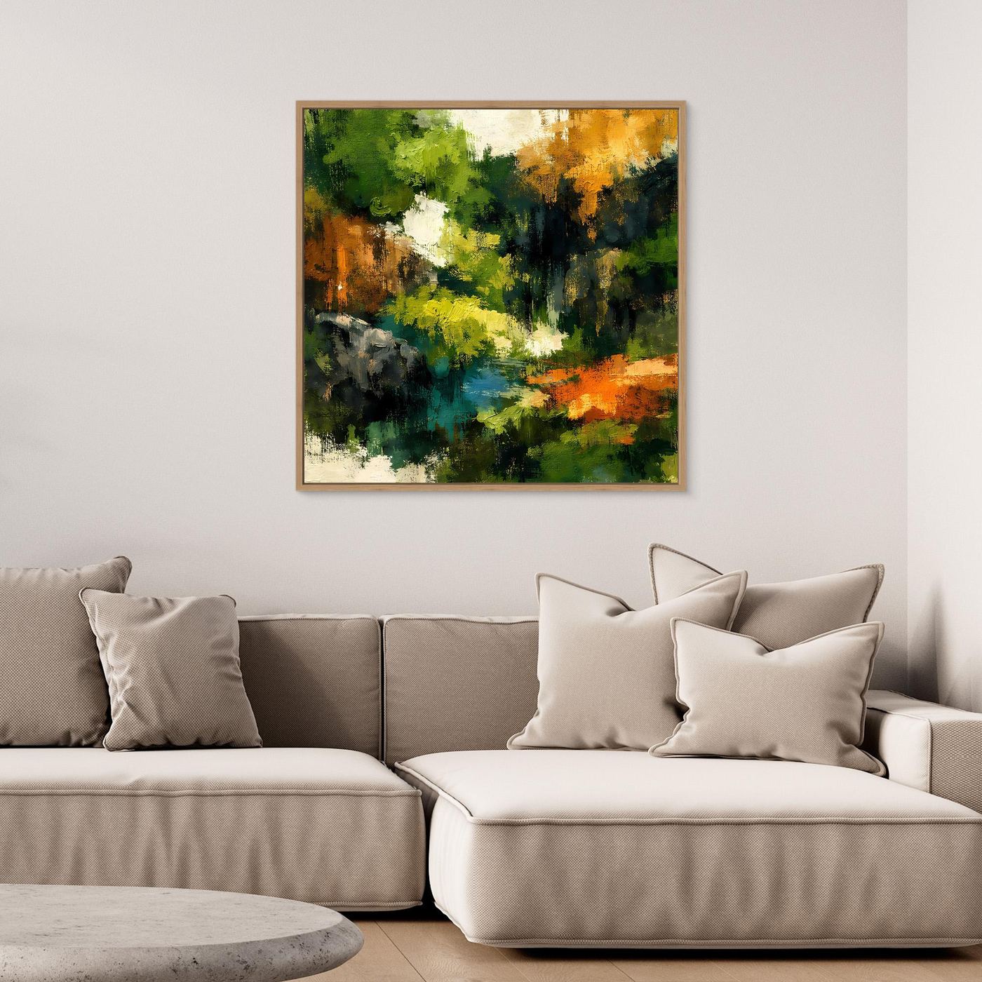 Wandbild mit abstrakter Waldlandschaft in Grün, Blau und Orange im Eichenrahmen