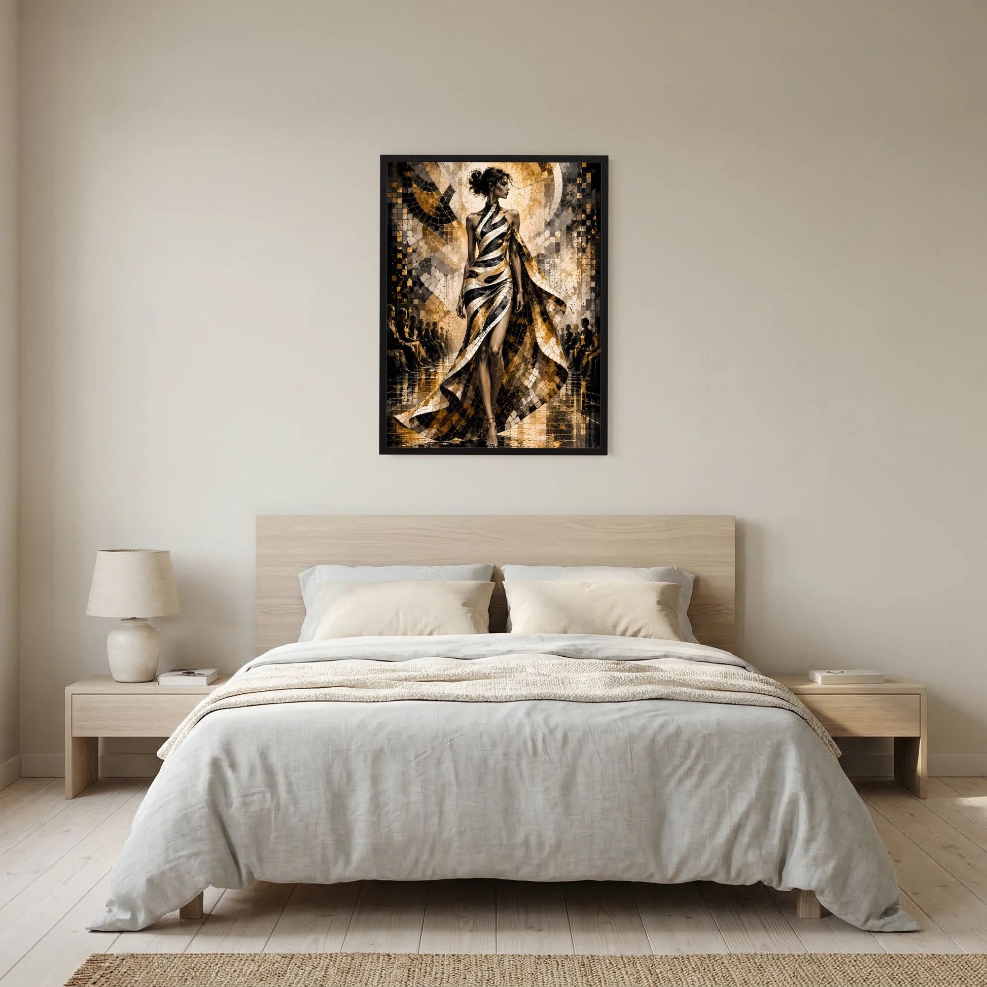 Hochformatiges Poster mit stilisierter Frau in Schwarz, Weiß und Gold im Mosaik-Look