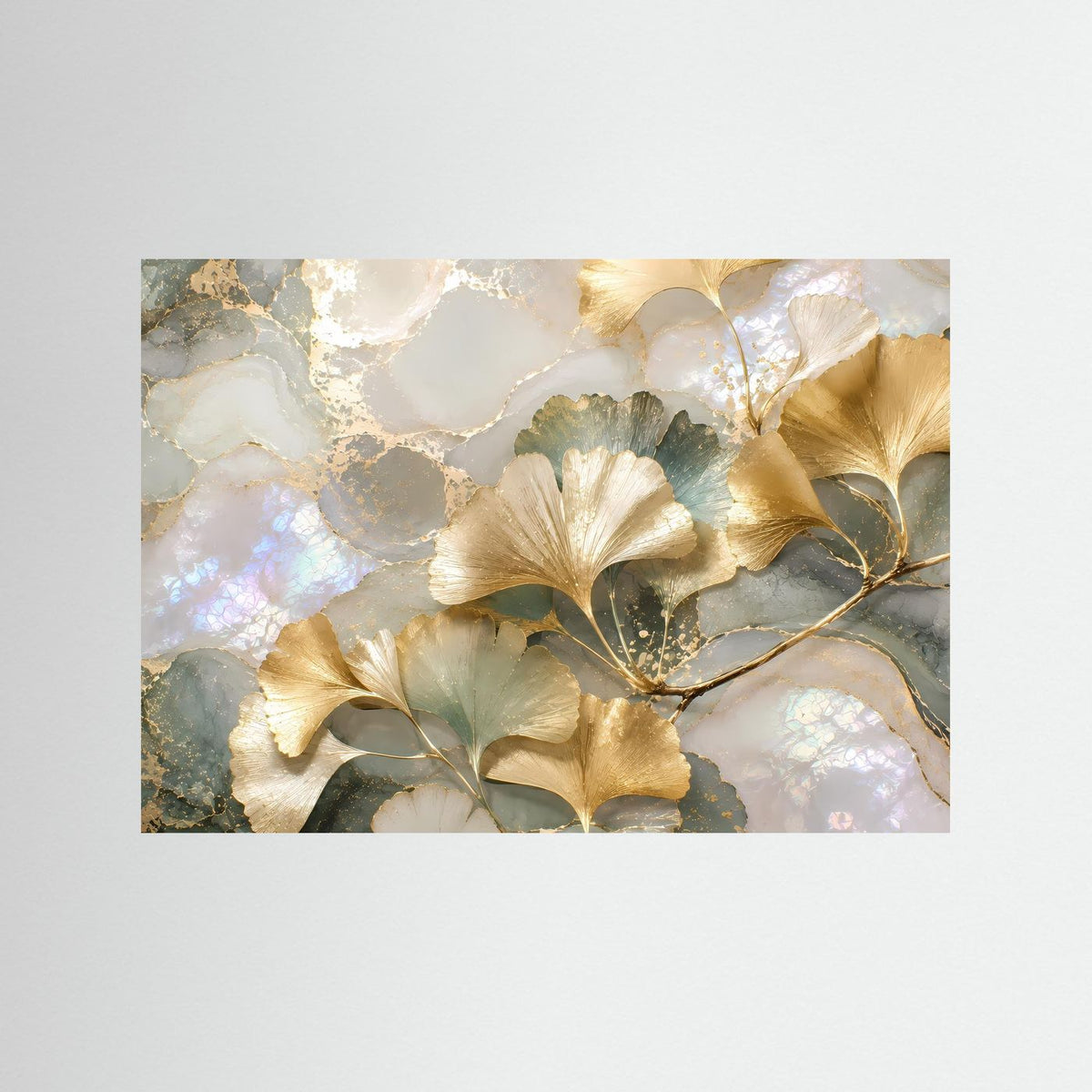 Botanisches Poster mit goldenen Ginkgo-Blättern und Perlmutt-Blüten im Querformat