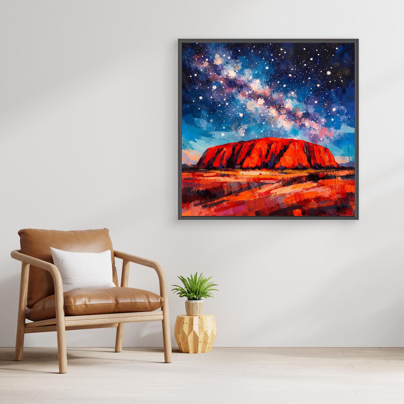 Abstraktes Wandbild mit blauem Sternenhimmel und Milchstraße über rotem Outback-Felsen