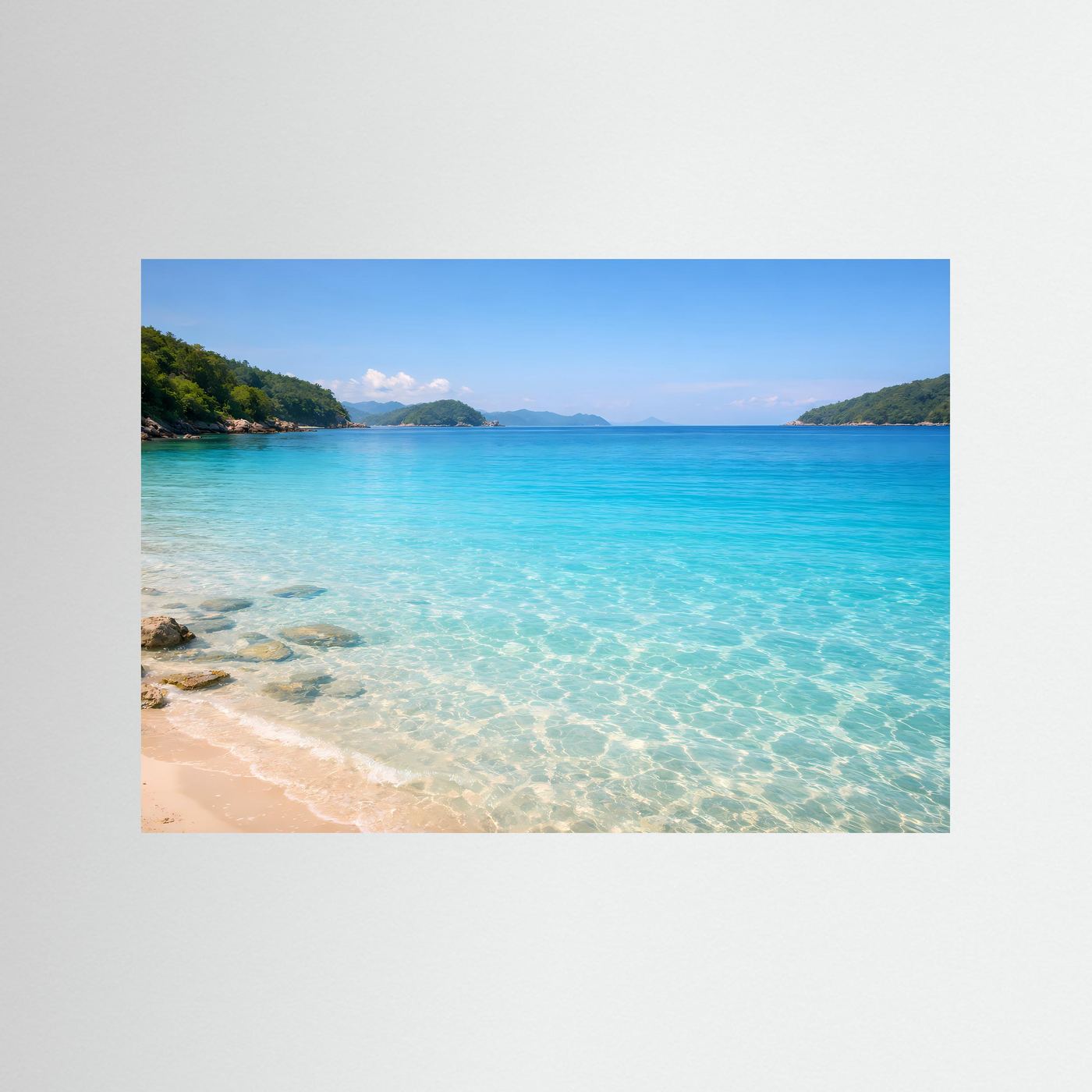 Tropischer Strand Poster Querformat | Türkisblaues Meer Wandbild | Exotische Küstenlandschaft Naturkunst